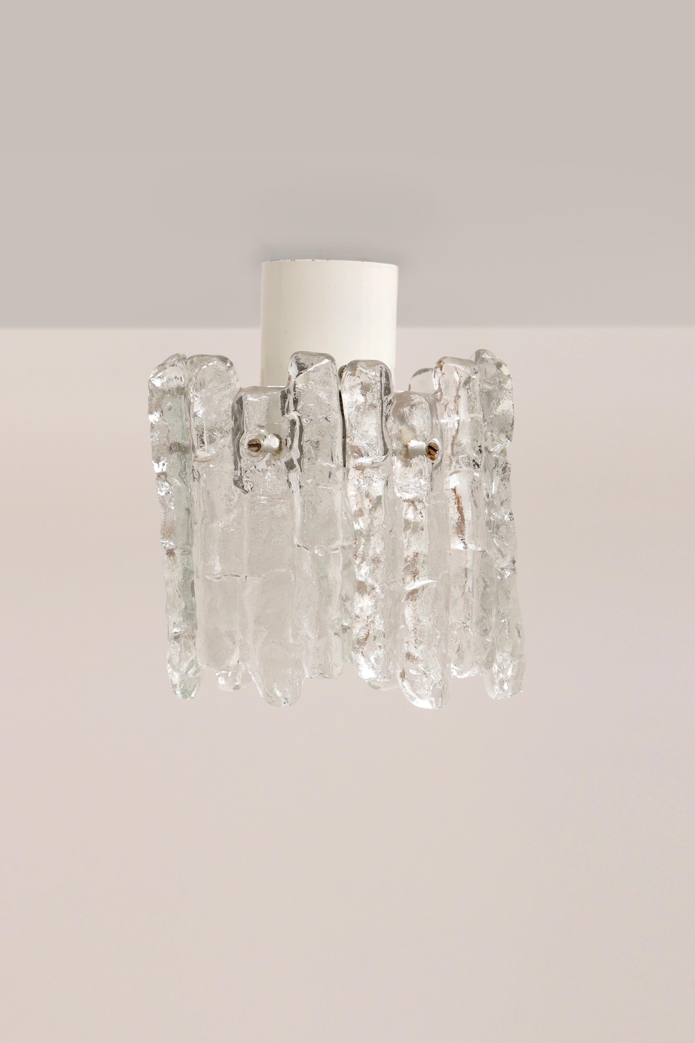 A beautiful hanging lamp from Kalmar by Franken KG.

This is a beautiful model hanging lamp. The special shapes in the design give these lamps a completely individual and unique look. The lamp has 6 murano glass sheets.

This lamp was made in