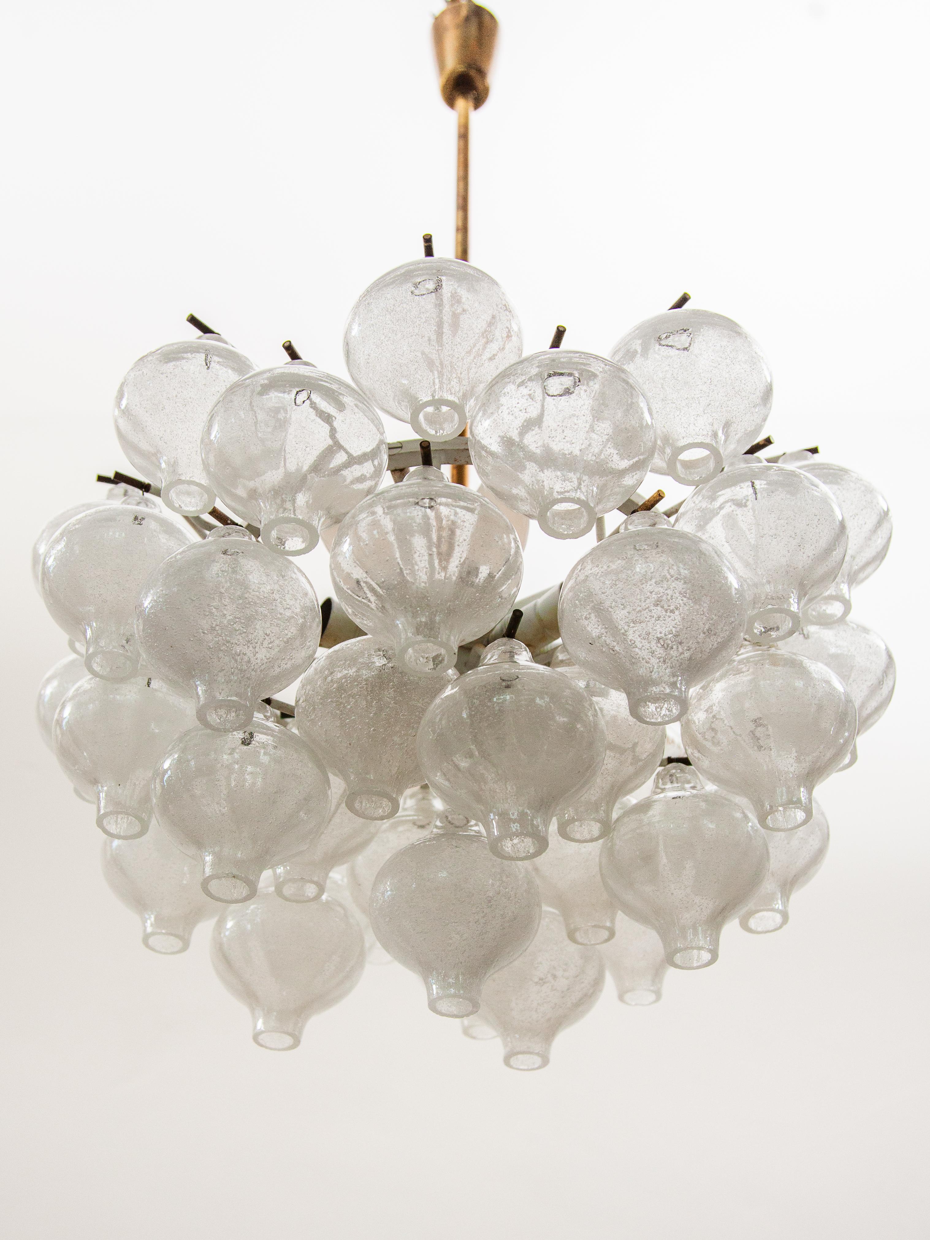 Lampadario in vetro a forma di cipolla Kalmar, anni '50 In condizioni buone in vendita a Antwerp, BE