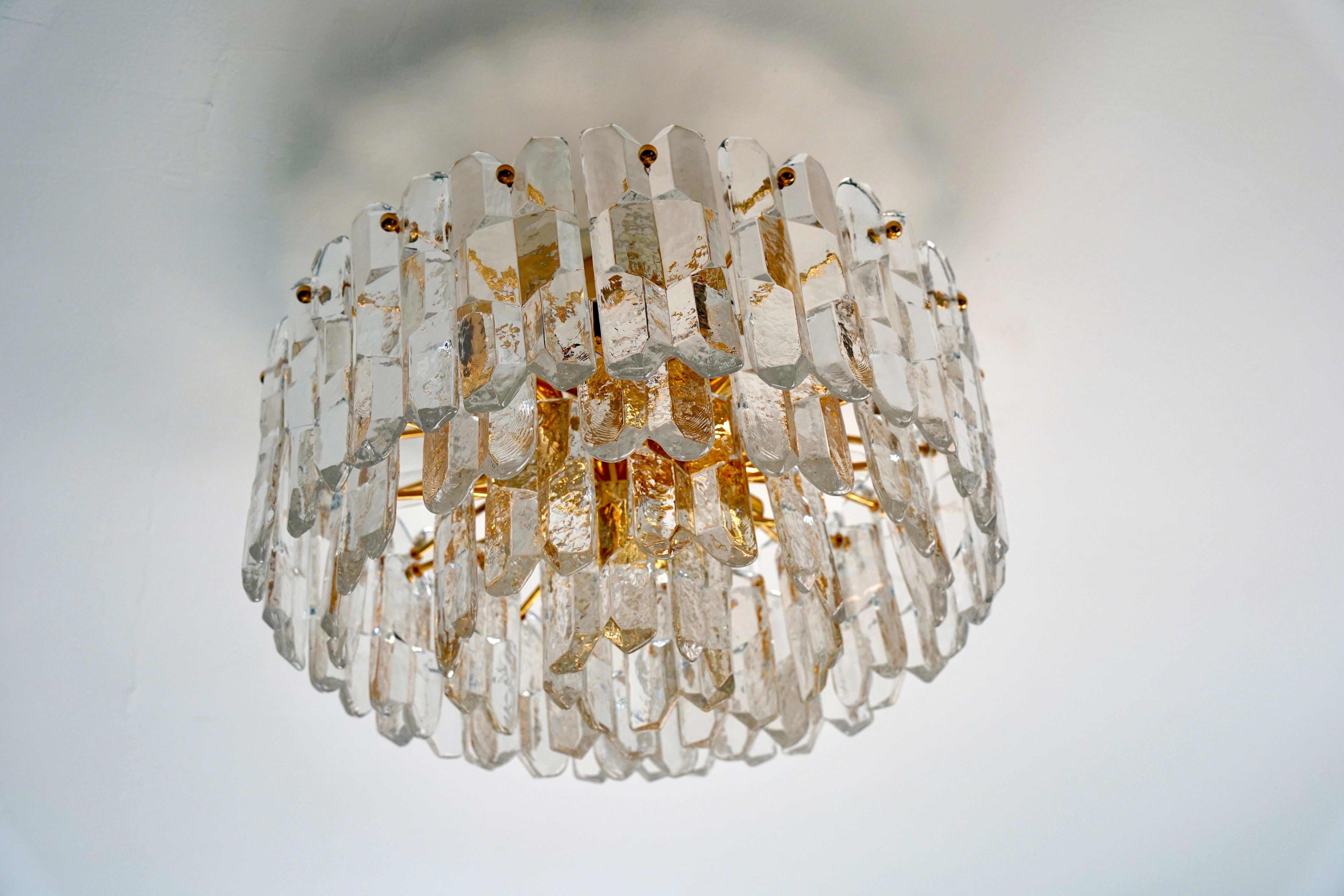 Semiplafón Kalmar Palazzo Dorado 24K con elementos de cristal, 1970, Austria Metal en venta