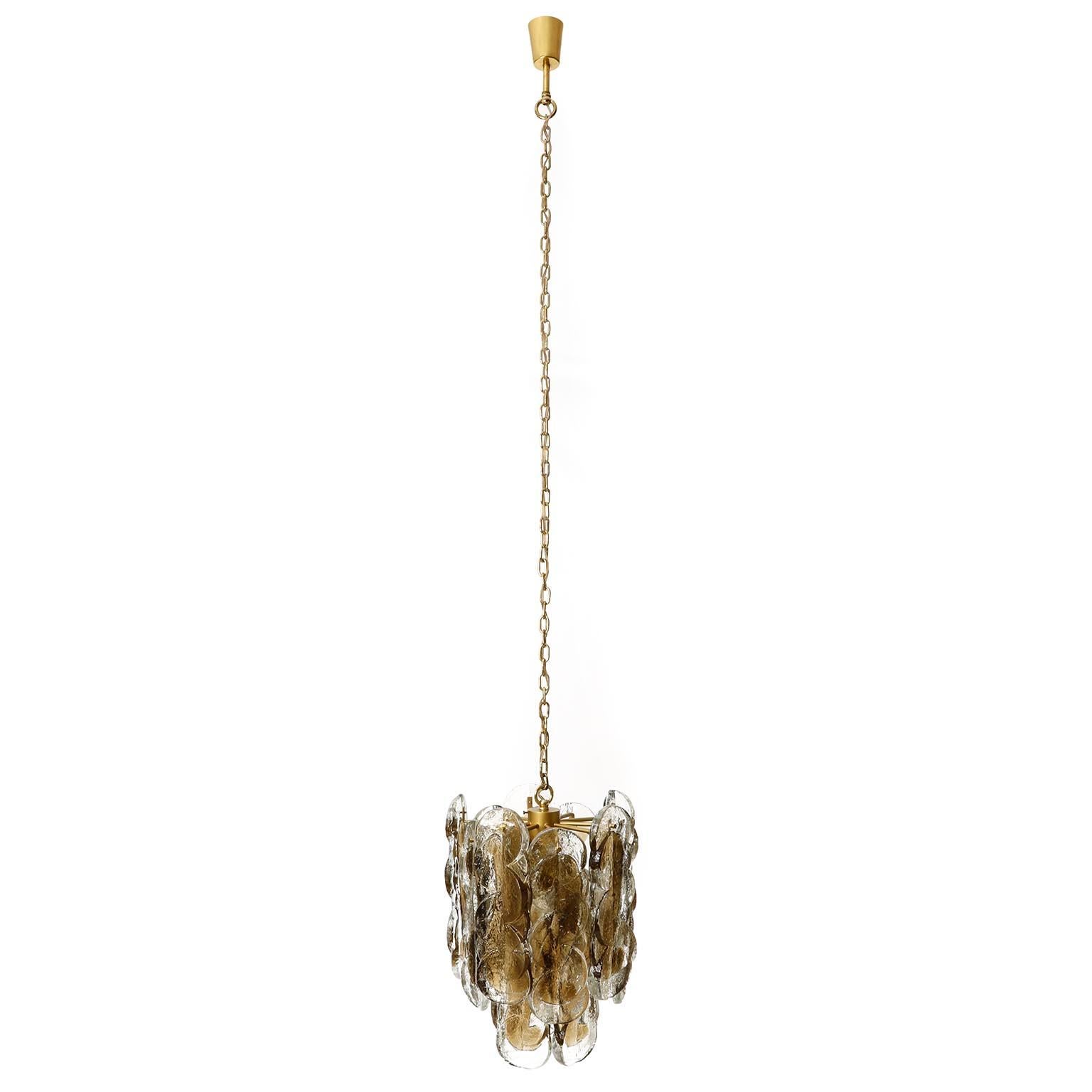 Kalmar Pendant Light Chandelier 'Citrus', Brass Amber Glass, 1970s In Excellent Condition For Sale In Hausmannstätten, AT