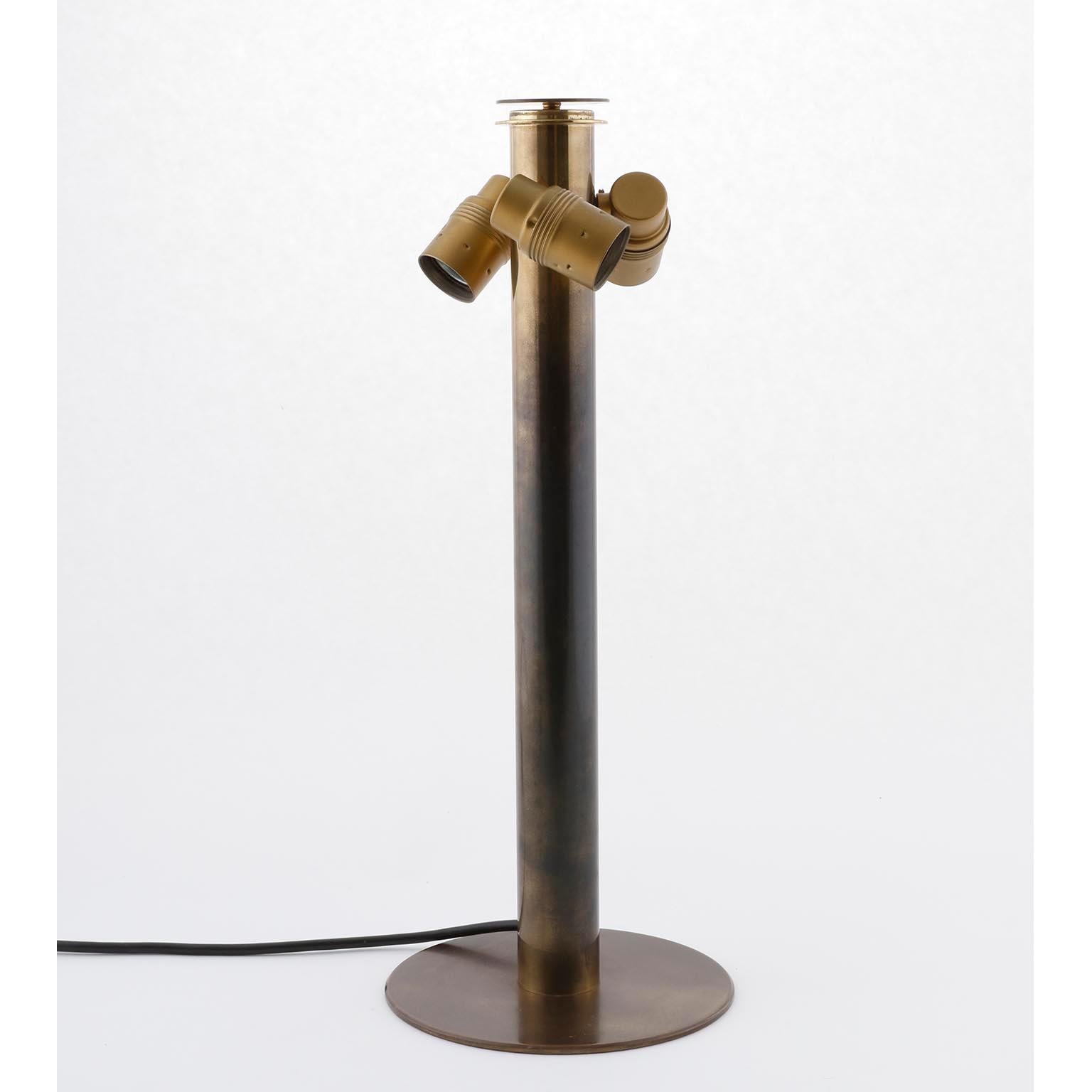 Kalmar Table Lamp Model 'Dom', Murano Glass Shade Patinated Brass, 1970s 2
