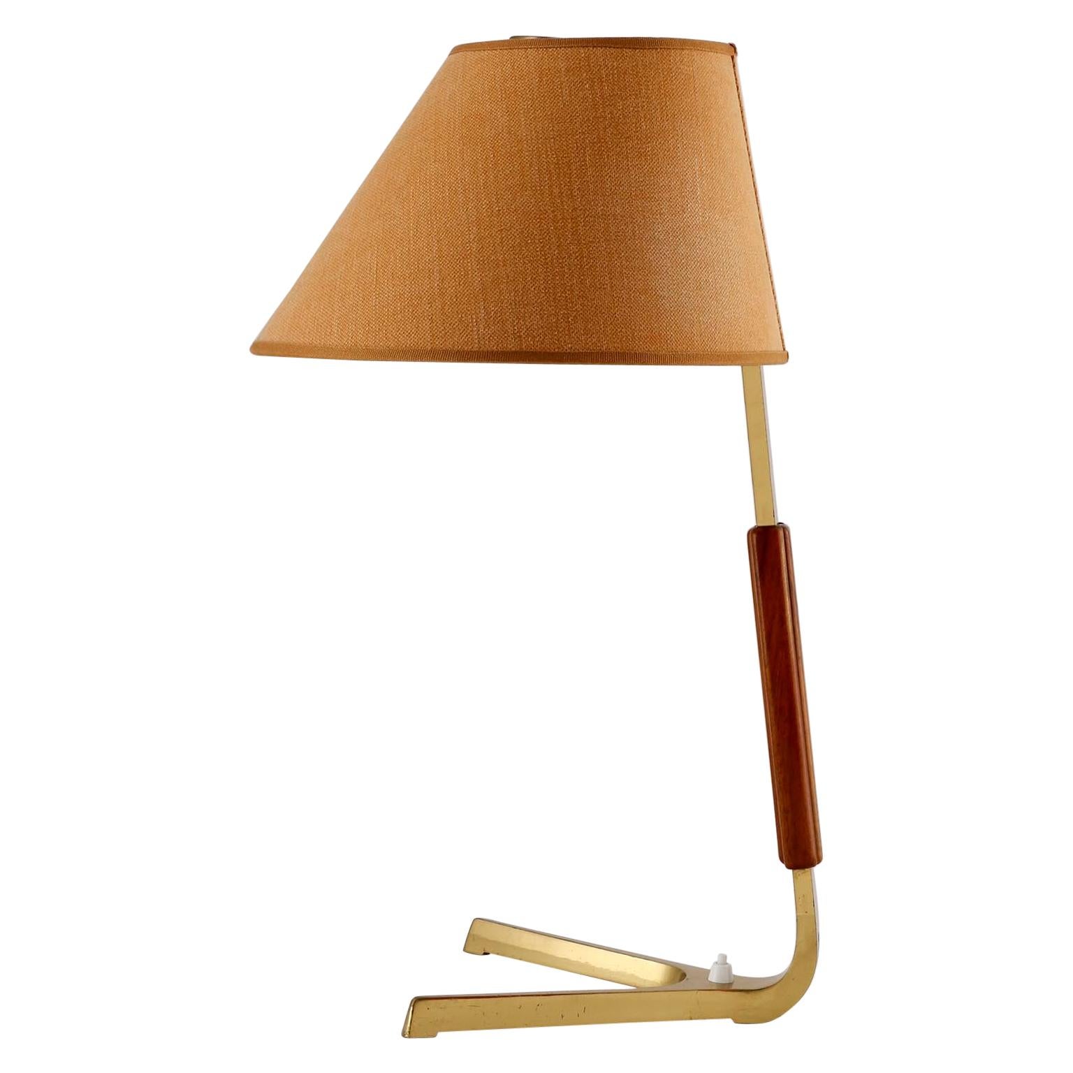 Kalmar Table Lamp 'Phoenix' Mod. 1197, Brass Walnut Wood, Austria, 1960 For Sale