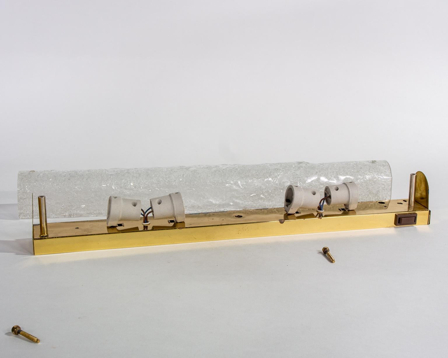 Kalmar Tubular Sconce in Thick Ice-Glazed Style Murano Glass  3