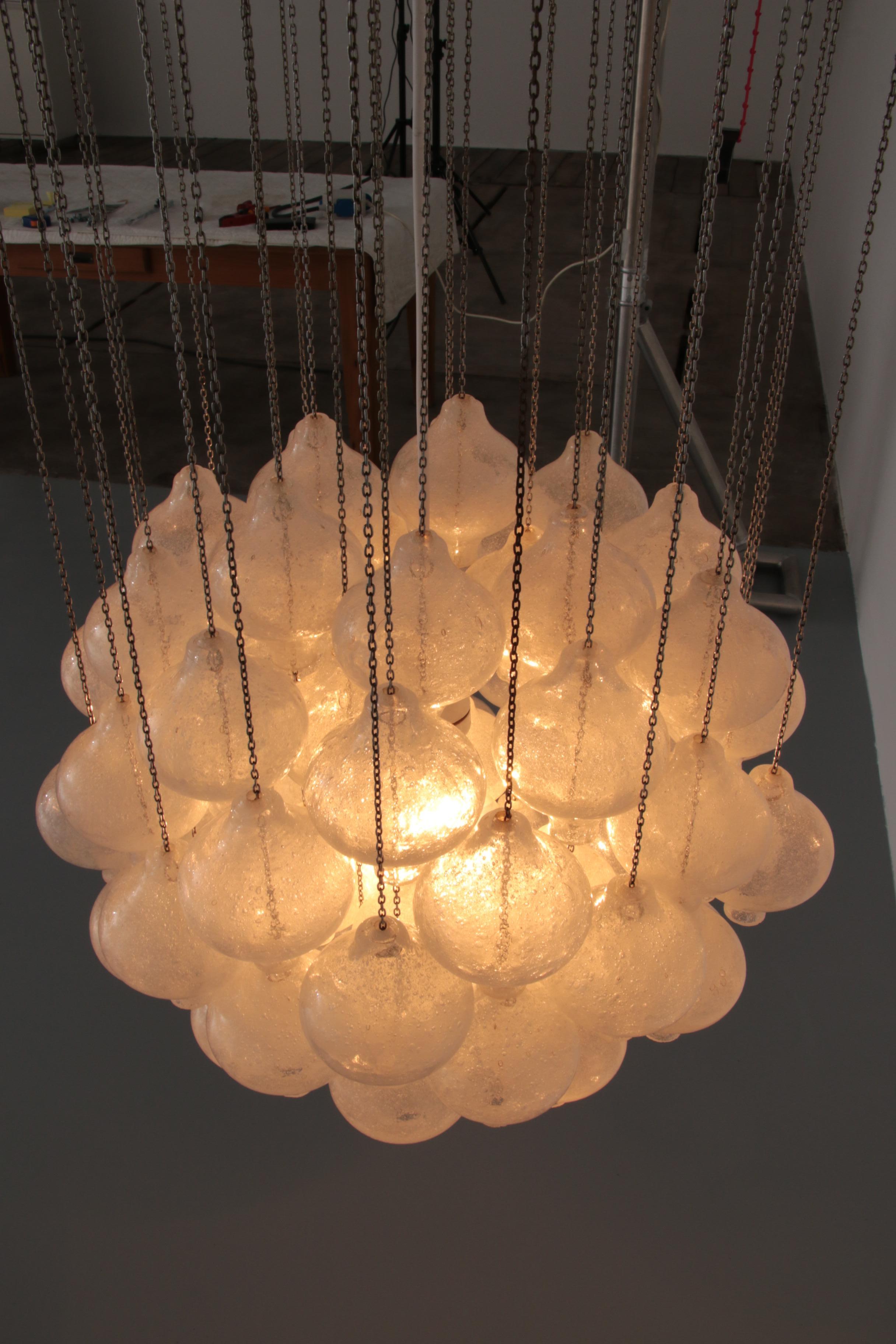 Lustre Tulipan de Kalmar, en verre soufflé 1970 en vente 3