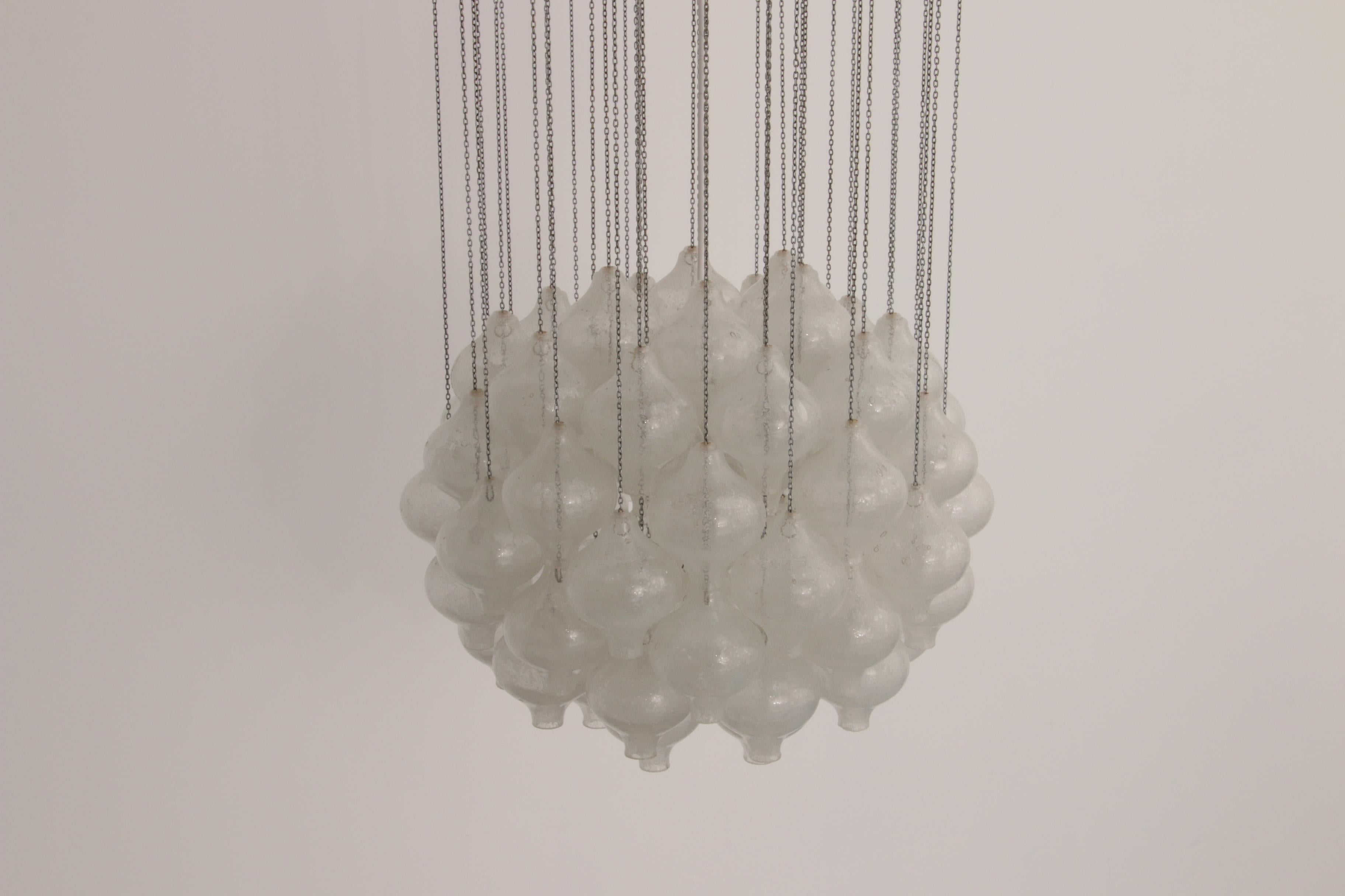 Lustre Tulipan de Kalmar, en verre soufflé 1970 en vente 11