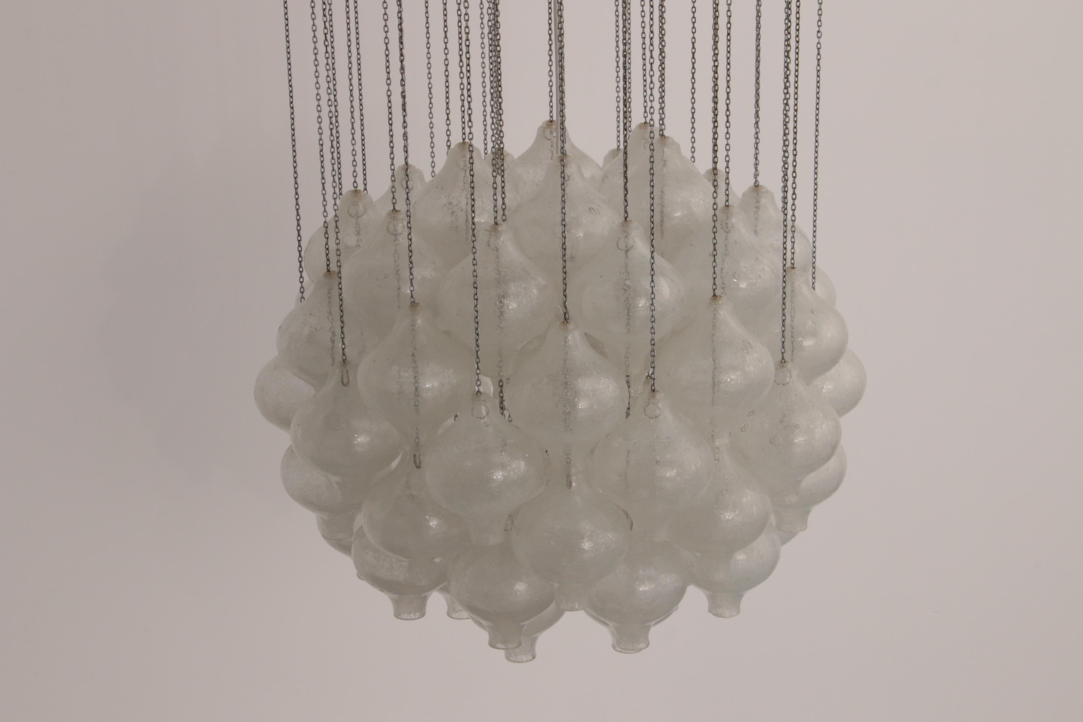 Lustre Tulipan de Kalmar, en verre soufflé 1970 en vente 12
