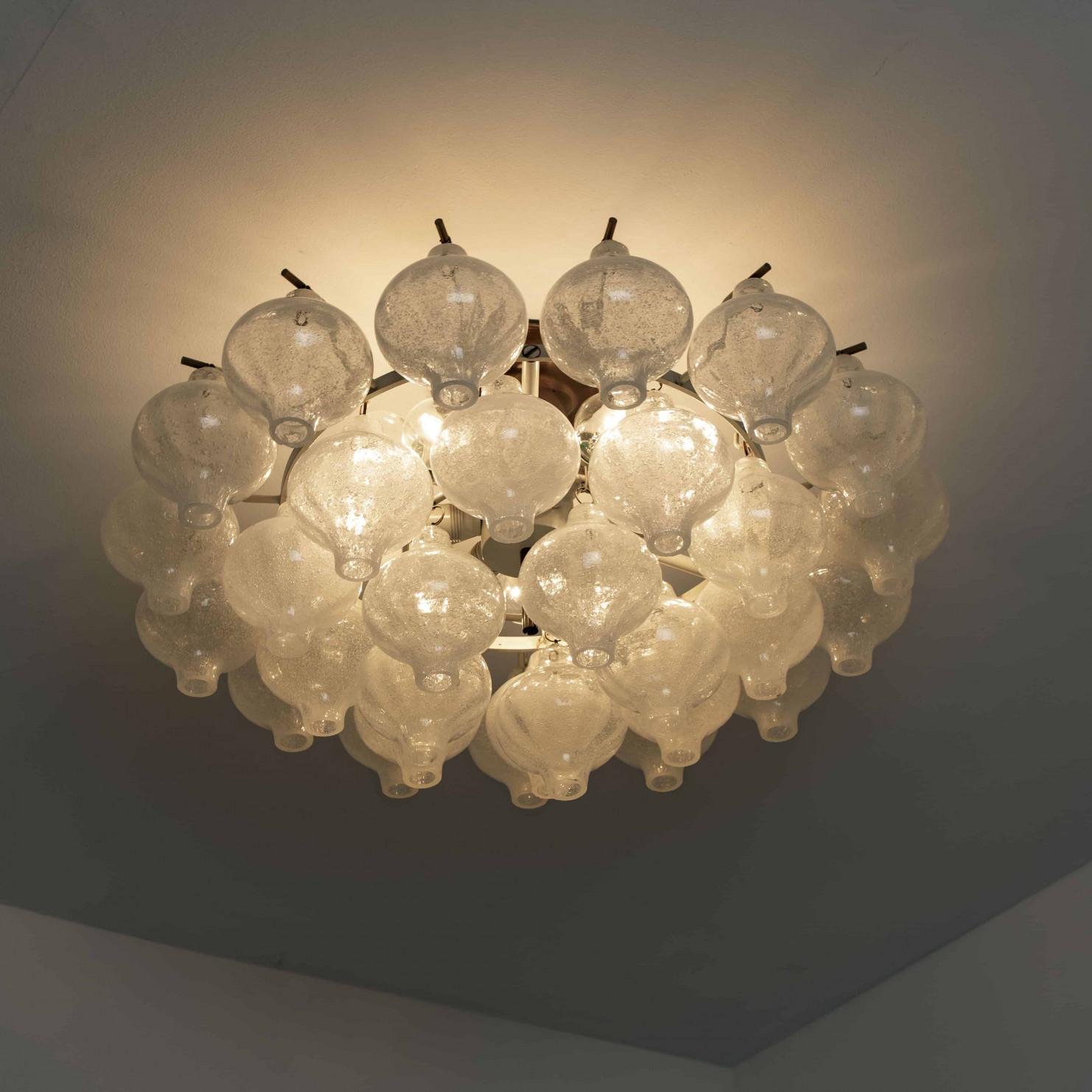 Kalmar 'Tulipan' Light Fixture, 1960s For Sale 8