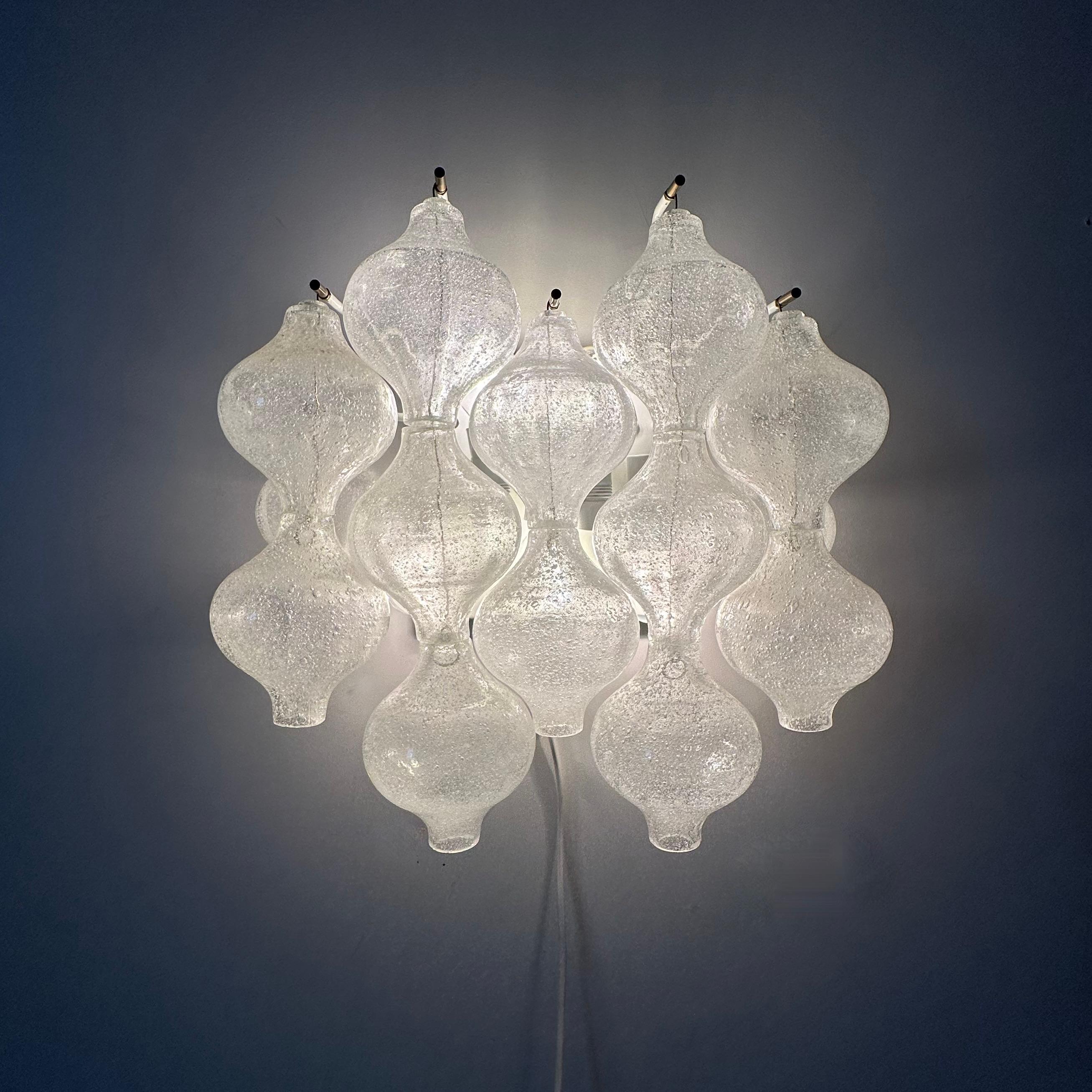 Aplique Kalmar Tulpian , años 70 Alemania en Bueno estado para la venta en Delft, NL