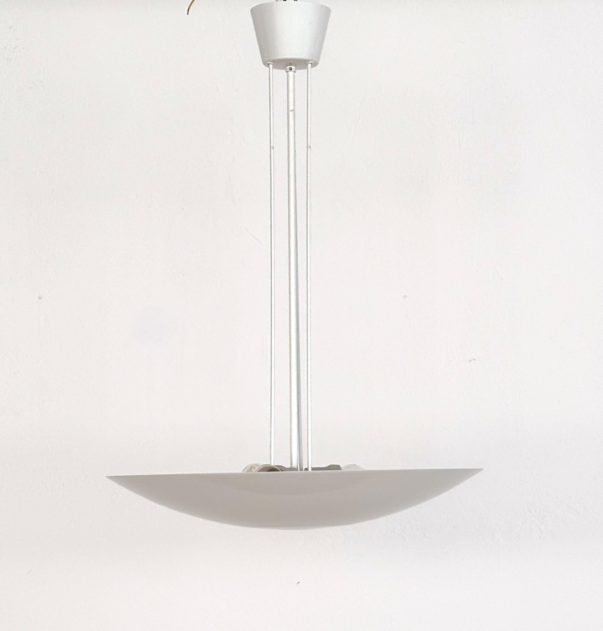Mid-Century moderno Lampada a sospensione a soffitto Uplight di KALMAR, anni '70, Austria in vendita