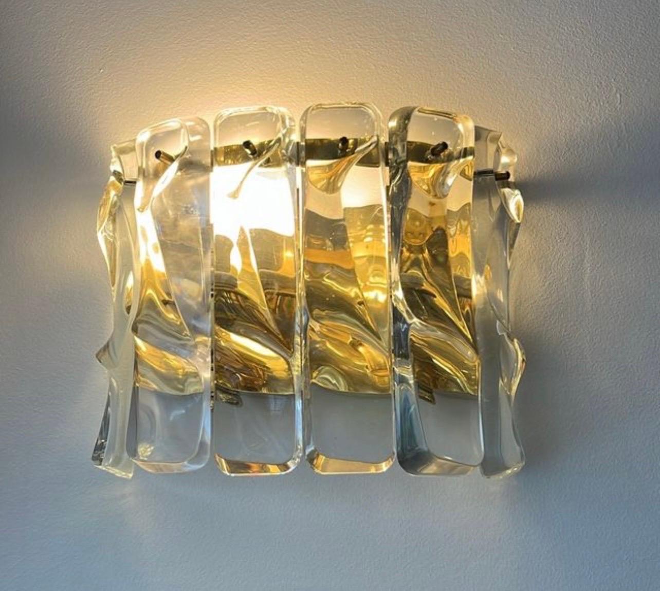Austria wall lighting iridium glass with in frosted glass design . Le design et la qualité du verre font de cette pièce la meilleure du design.

expédition à prix réduit vers les États-Unis * option d'expédition devis privé

Cette pièce artistique