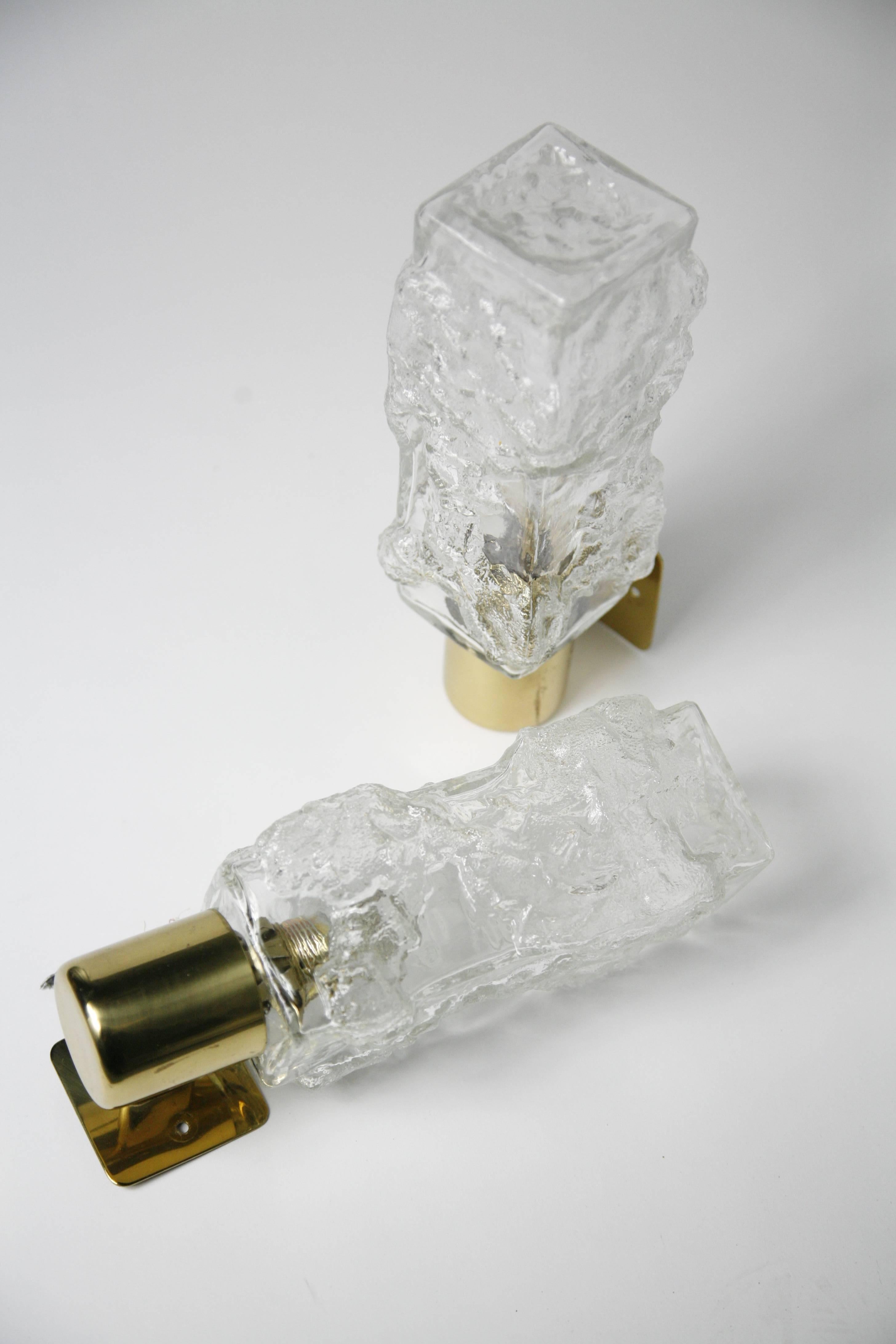 Kalmar Wall Lights Gold and Glass Shades, 1970 Austria Vienna For Sale 3