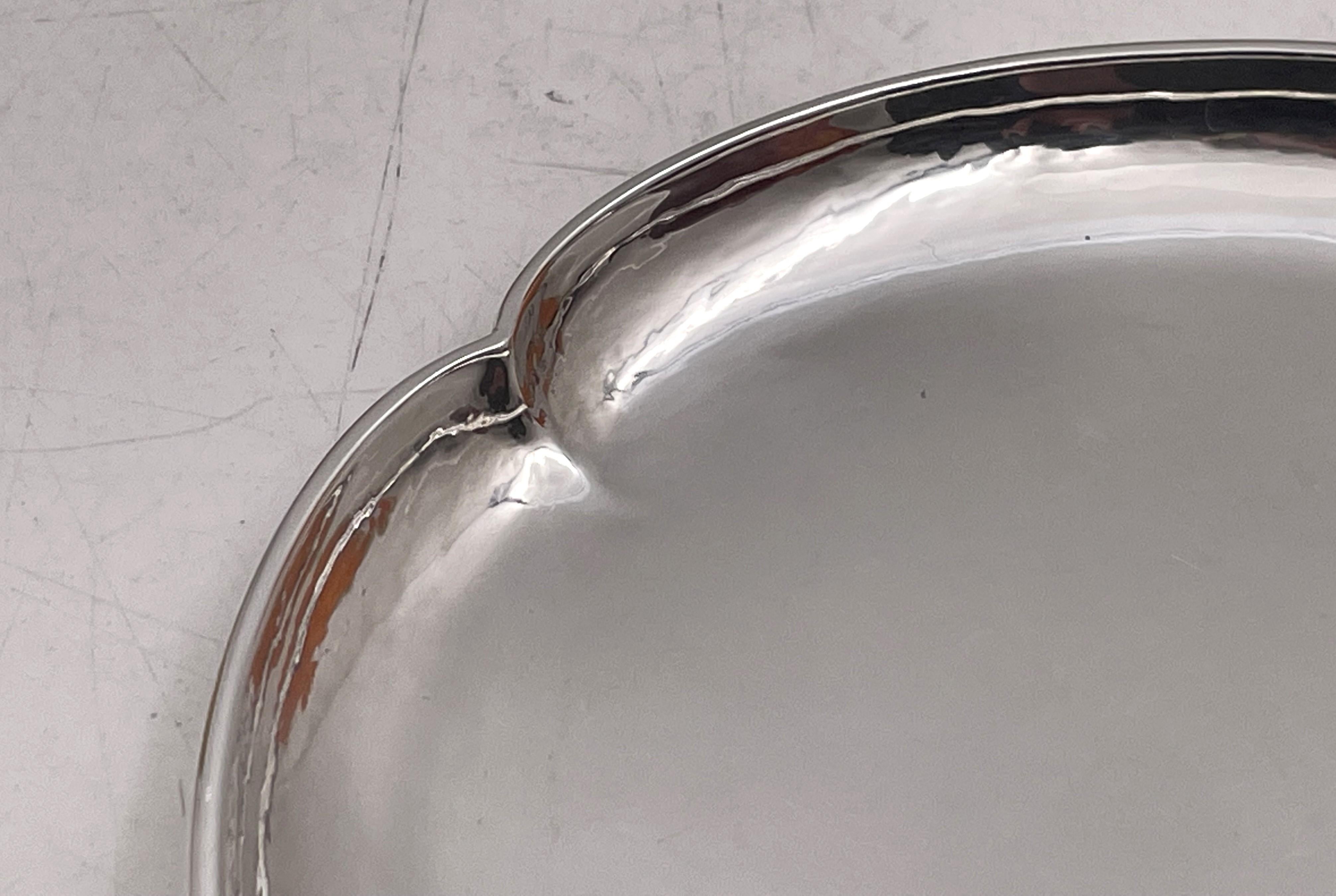 Américain Lot de 8 assiettes à dessert Kalo en argent sterling forgé à la main de style Arts & Crafts en vente