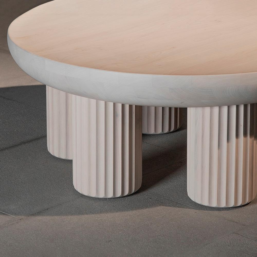 Moderne Table basse contemporaine Kalokagathos en bois en vente