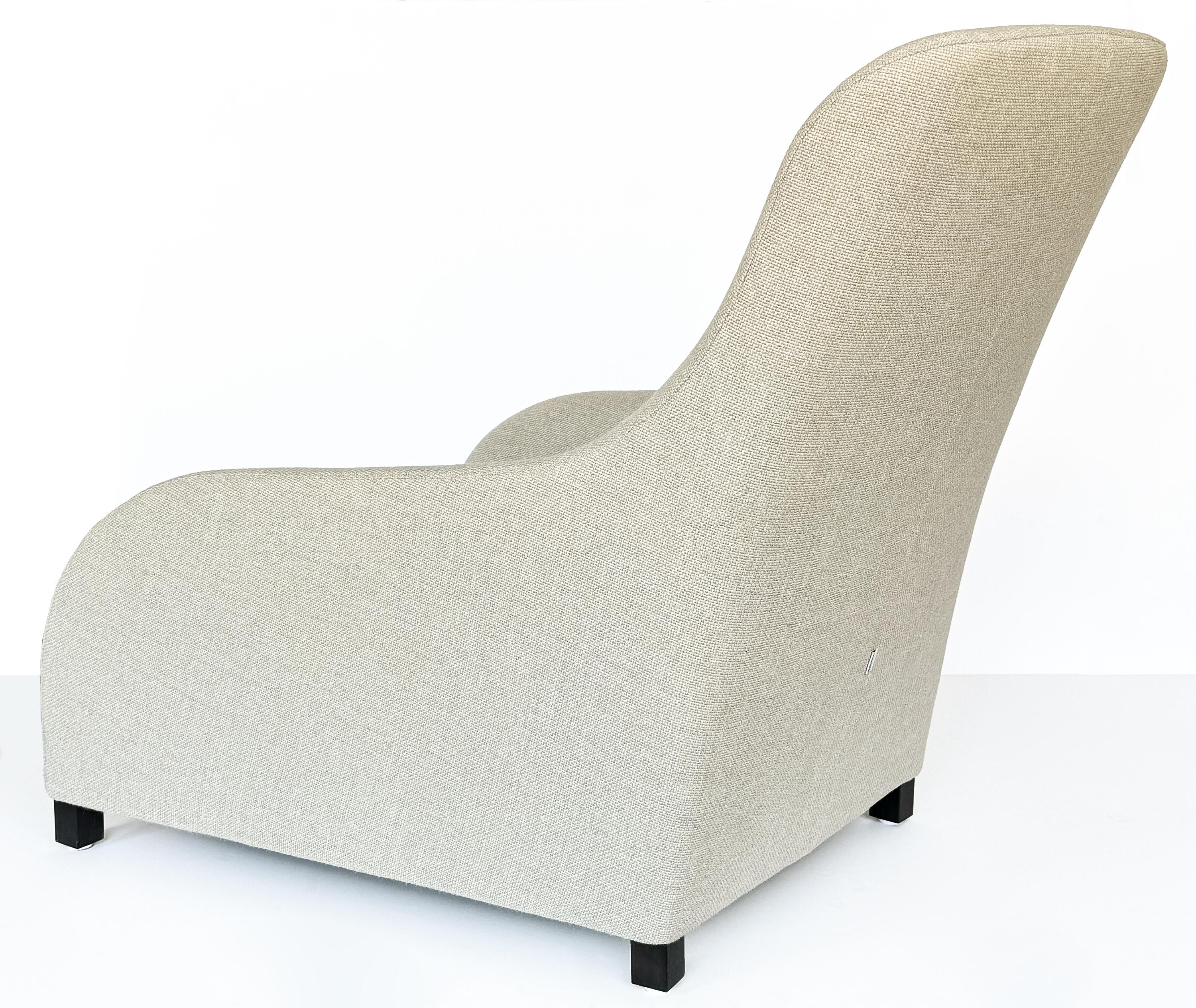 Contemporary Kalos Lounge Chair and Ottoman by Antonio Citterio for B&B Italia
