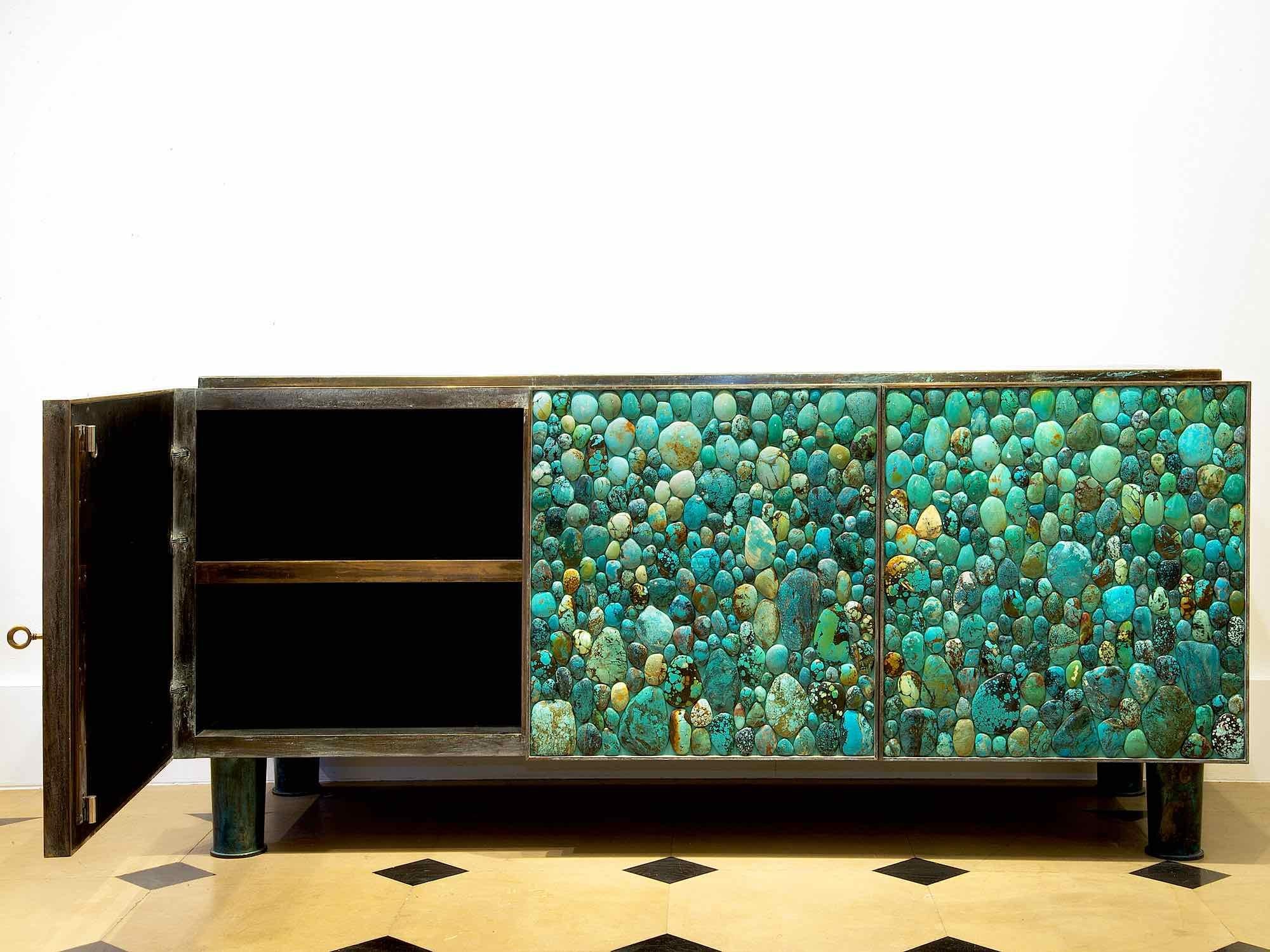 KAM TIN
Turquoise sideboard
Natural turquoise cabochons, patinated brass
The top plate, frame and feet are in patinated brass
France, 2013
Unique piece 
This piece can also be made to order with bespoke dimension on request.