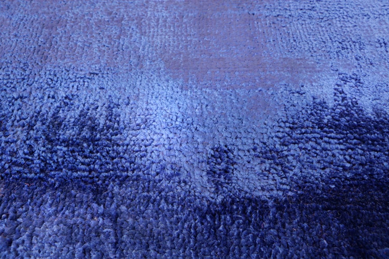 Indian 21st Century Handwoven Shiny Velvety Blue Rug by Deanna Comellini 170x240 cm For Sale