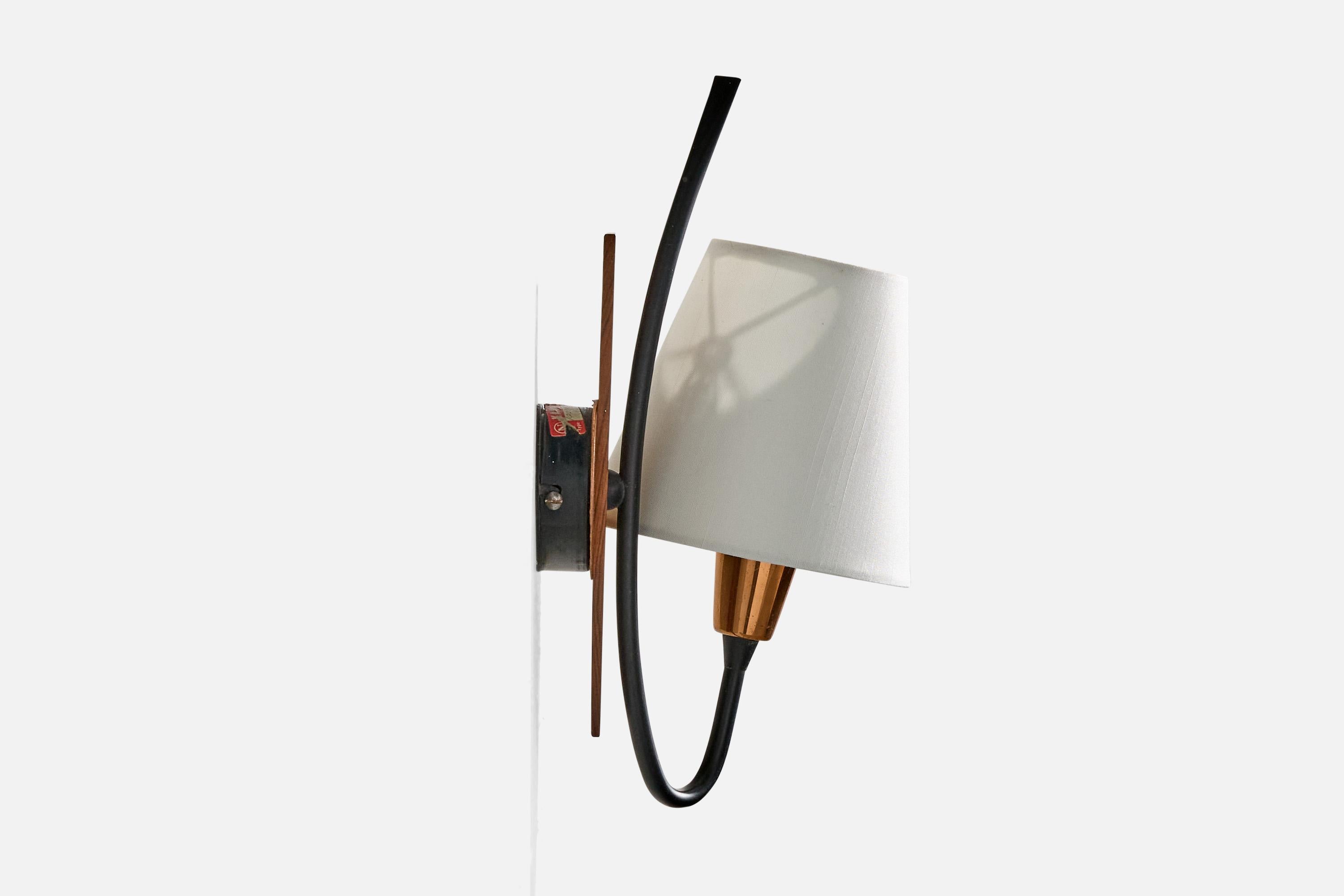 Milieu du XXe siècle KAMA, Lights, Cuivre, Métal, Teck, Tissu, Norvège, 1950s en vente