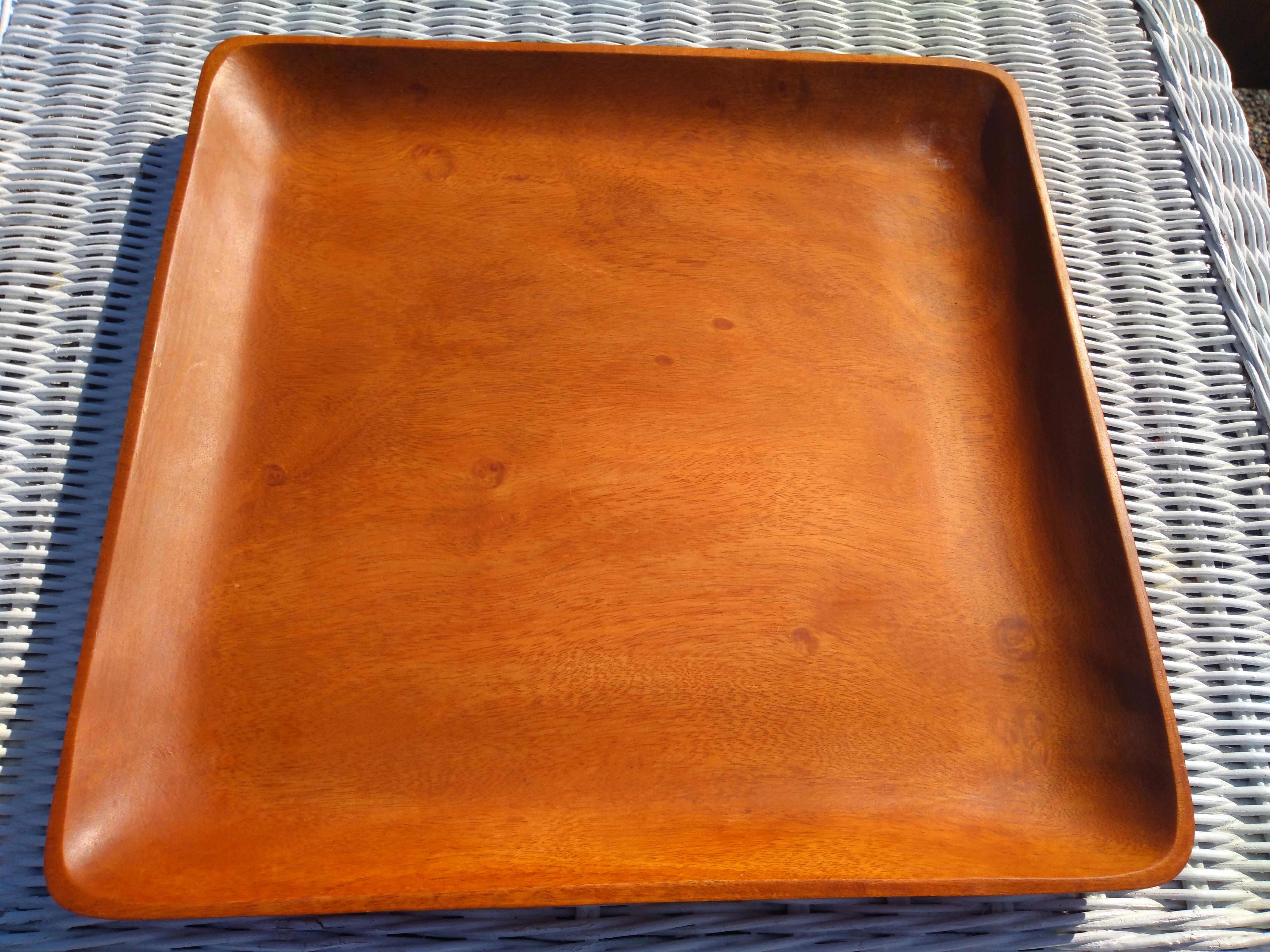 Bandeja para servir de madera de teca Kamari Woods Filipino en venta