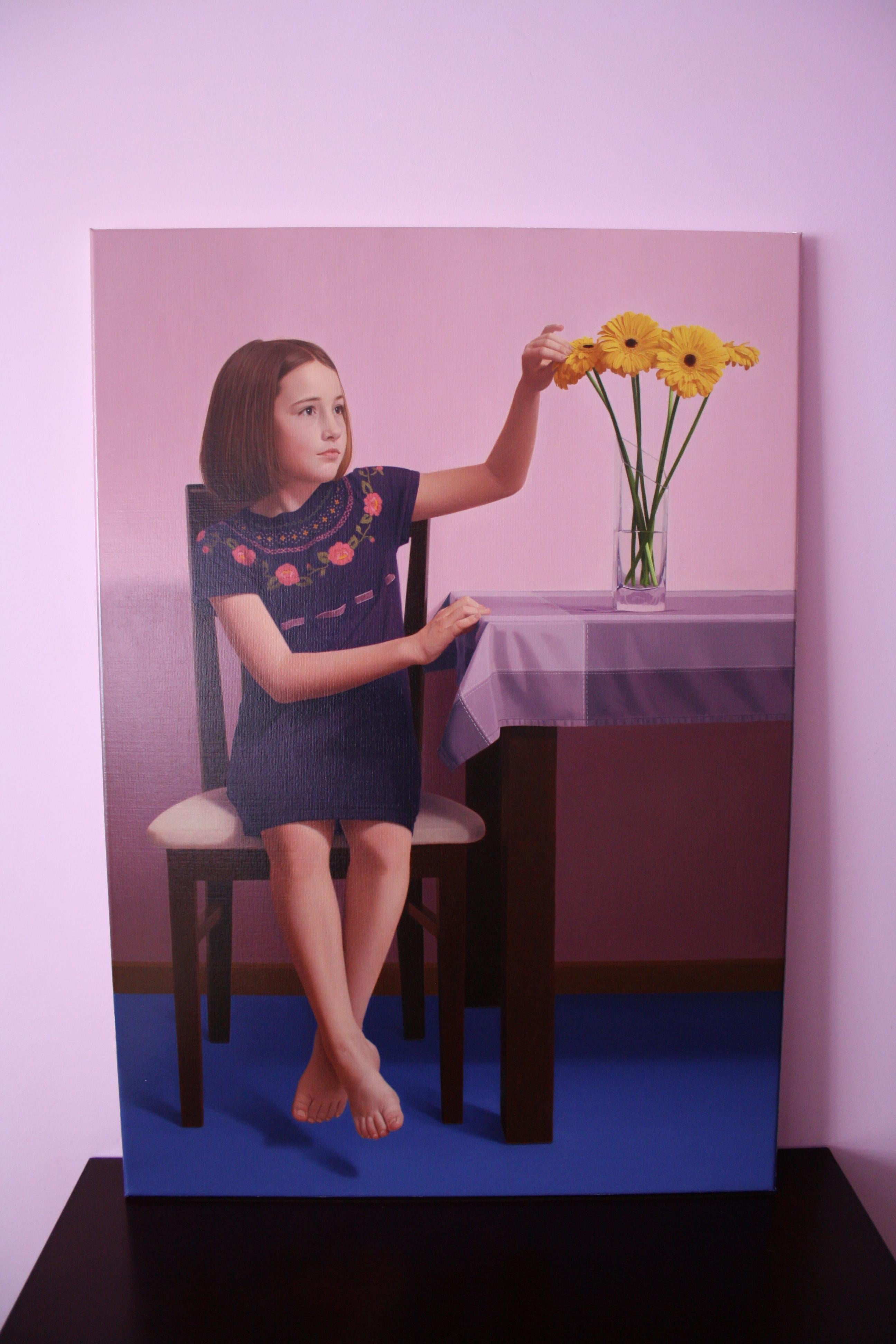 Gerberas - Zeitgenössisches figuratives Ölgemälde, realistisches kleines Mädchenporträt im Angebot 3