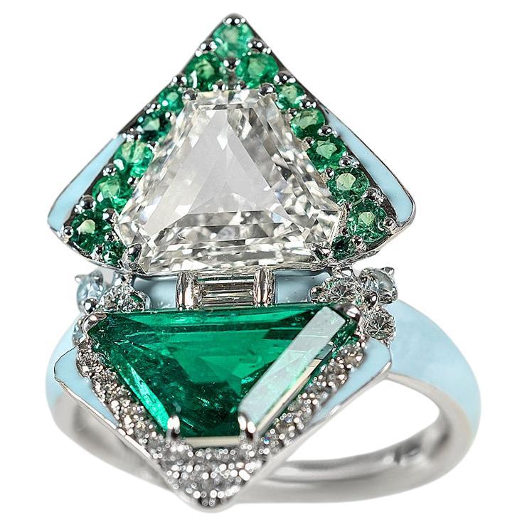 2.00 Carat Colombian Emerald & Diamond Paired Shield Cut, Fashion Ring For Sale