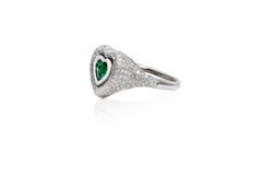 Kamyen, Heart Pinky Ring, Emerald Heart Cut, Fashion Ring 18K Gold