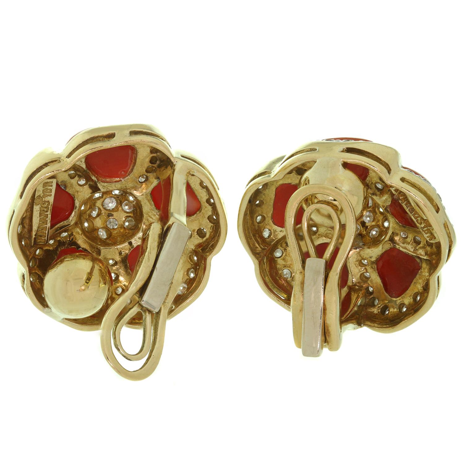 Kanaris Diamant Natürliche rote Koralle Gelbgold Clip-On-Ohrringe Damen im Angebot