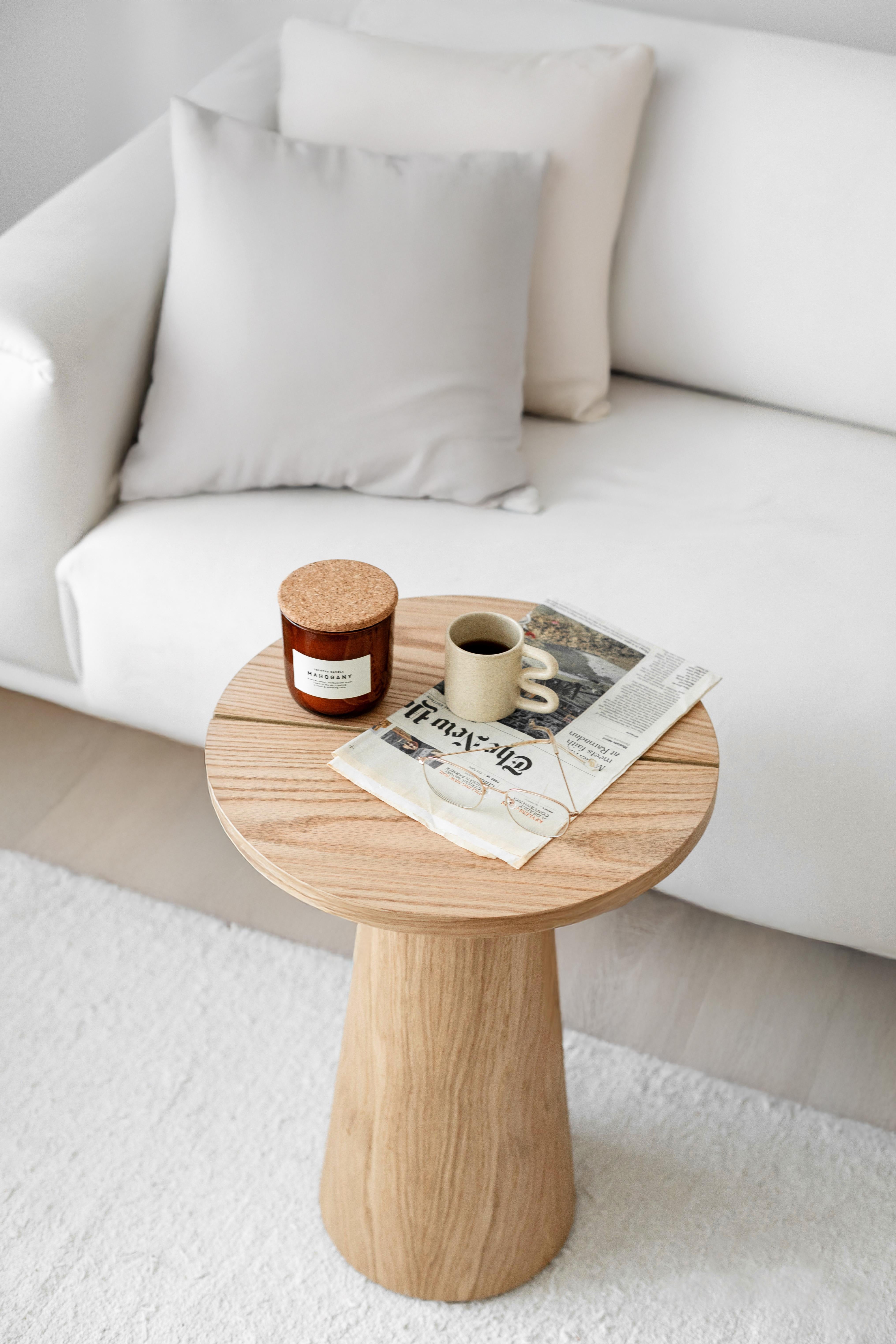 Turco Tavolino Kanat dal look distintivo, Oak Oak naturale, piccolo in vendita