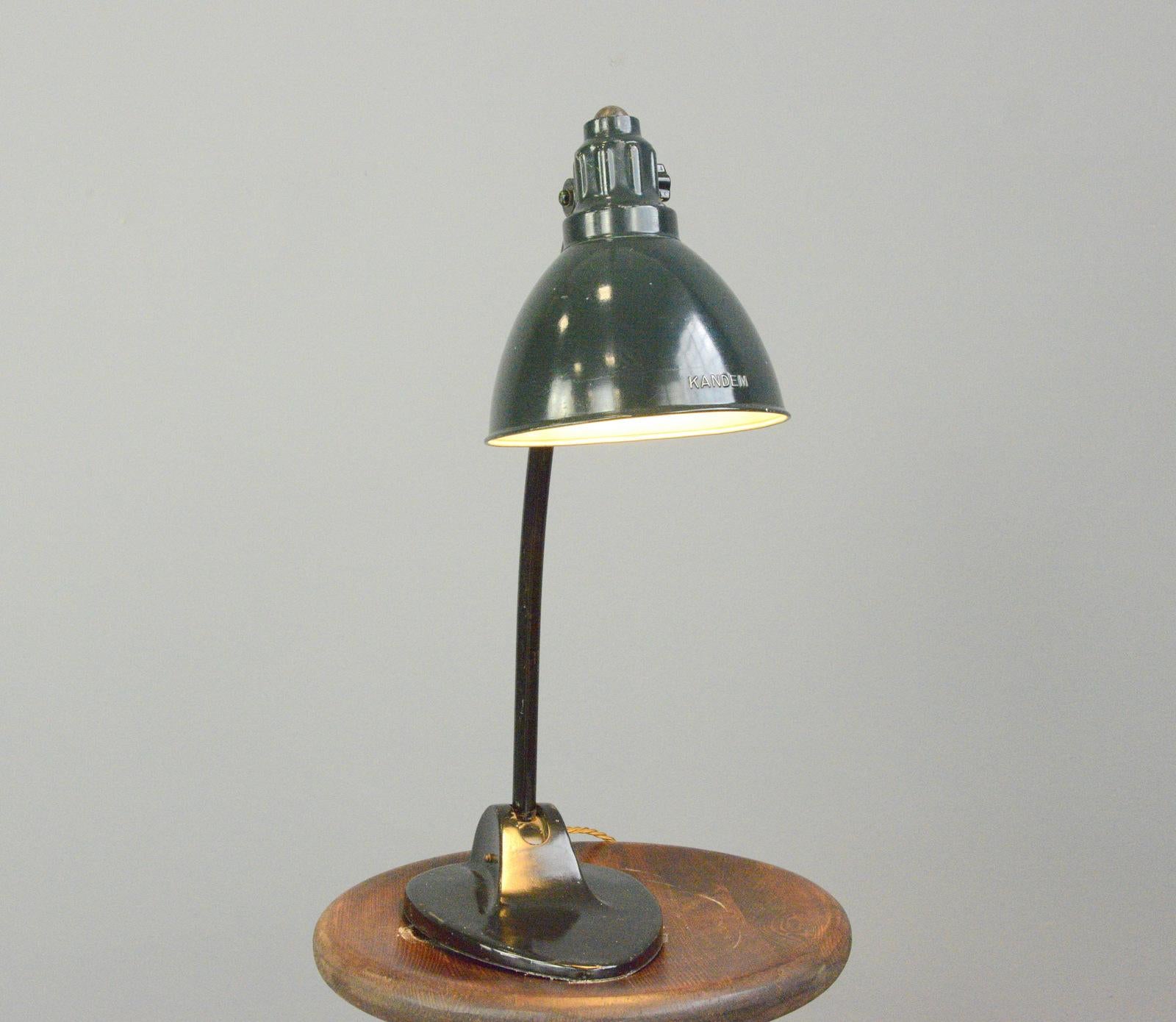 Kandem-Tischlampe Modell 573, ca. 1920er Jahre (Deutsch) im Angebot