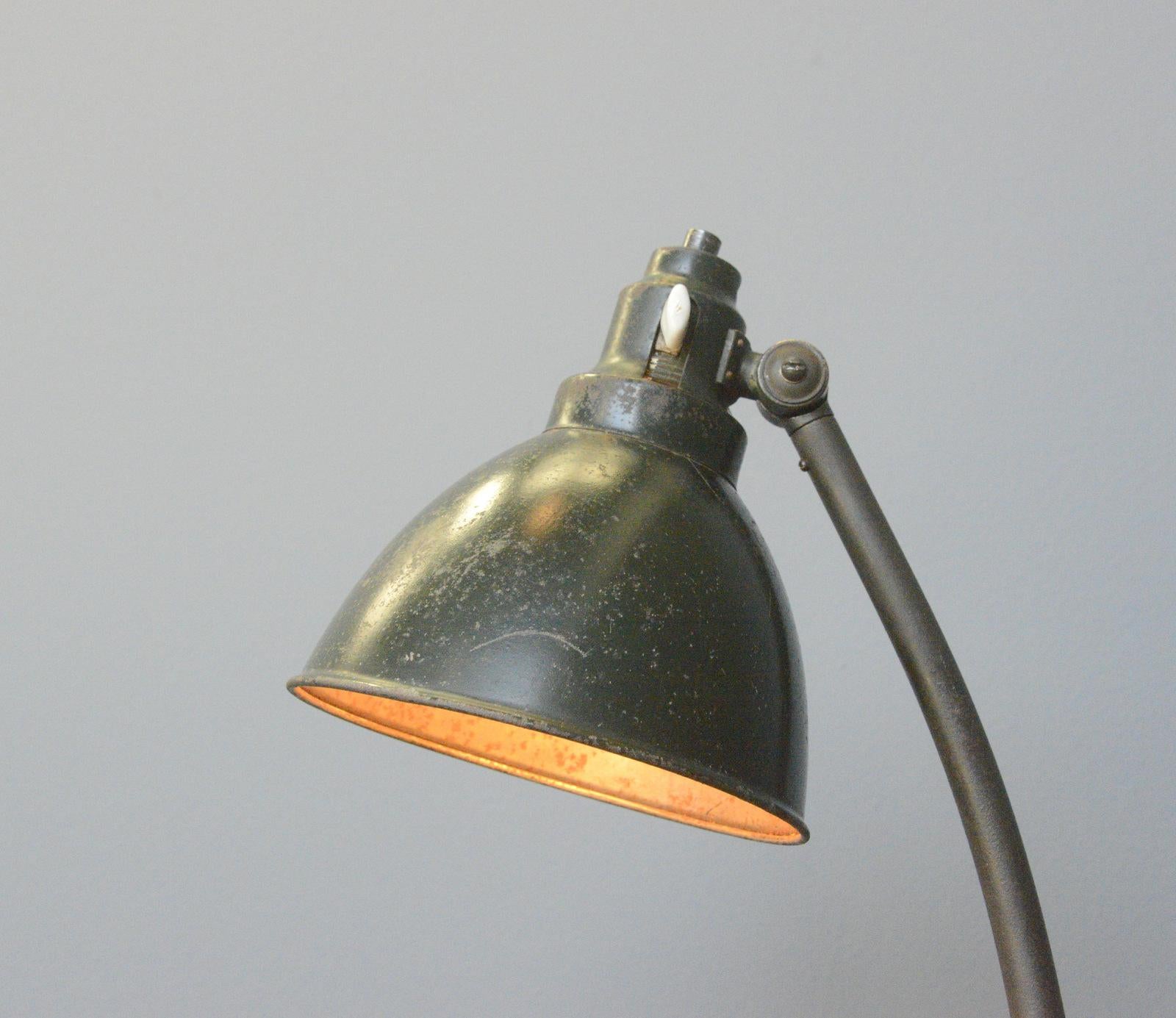 Kandem Model 573 Table Lamp Circa 1920s In Good Condition In Gloucester, GB