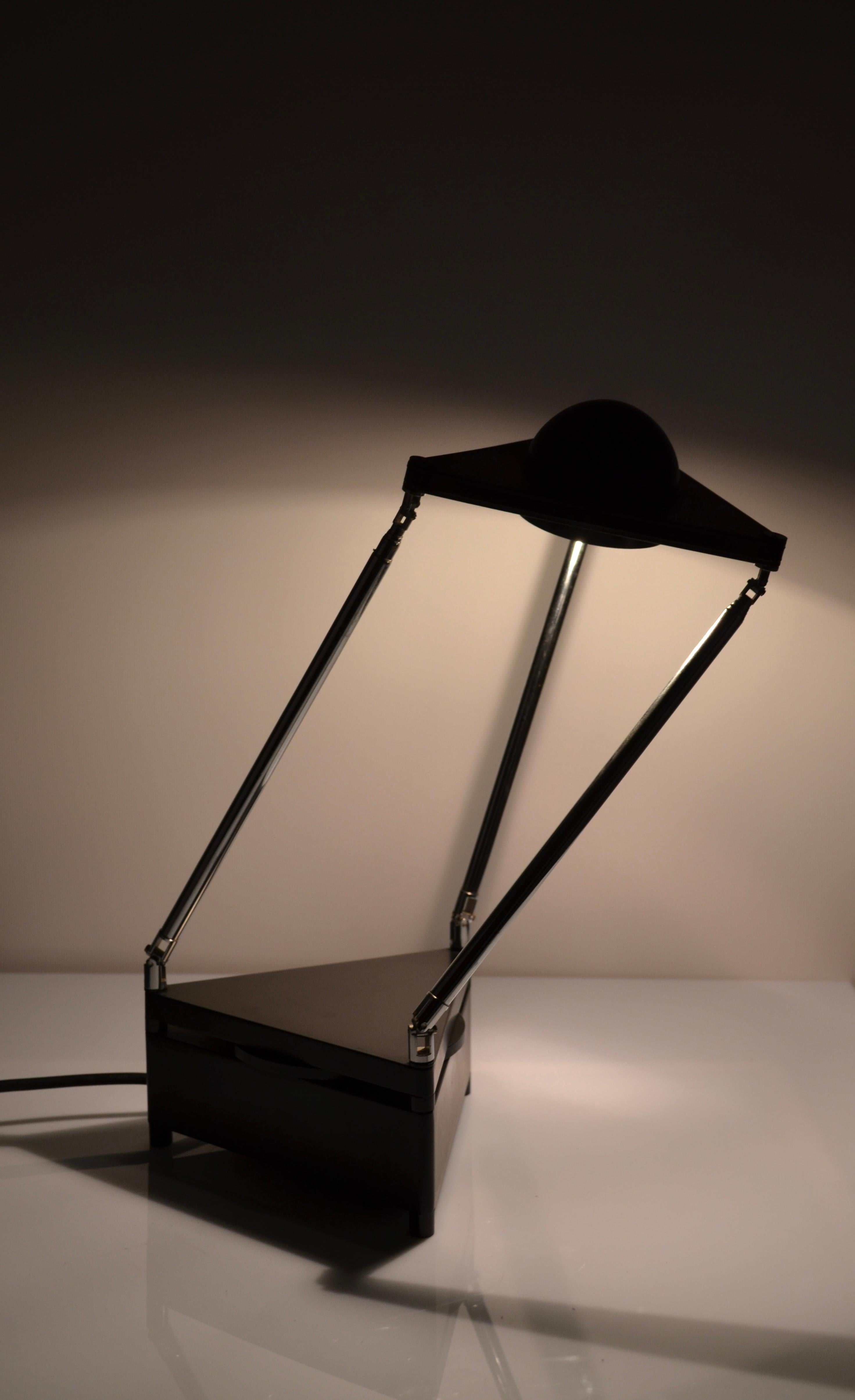 Late 20th Century Kandido Lamp by Ferdinand Alexander Porsche for Luci, Italy, 1980s For Sale