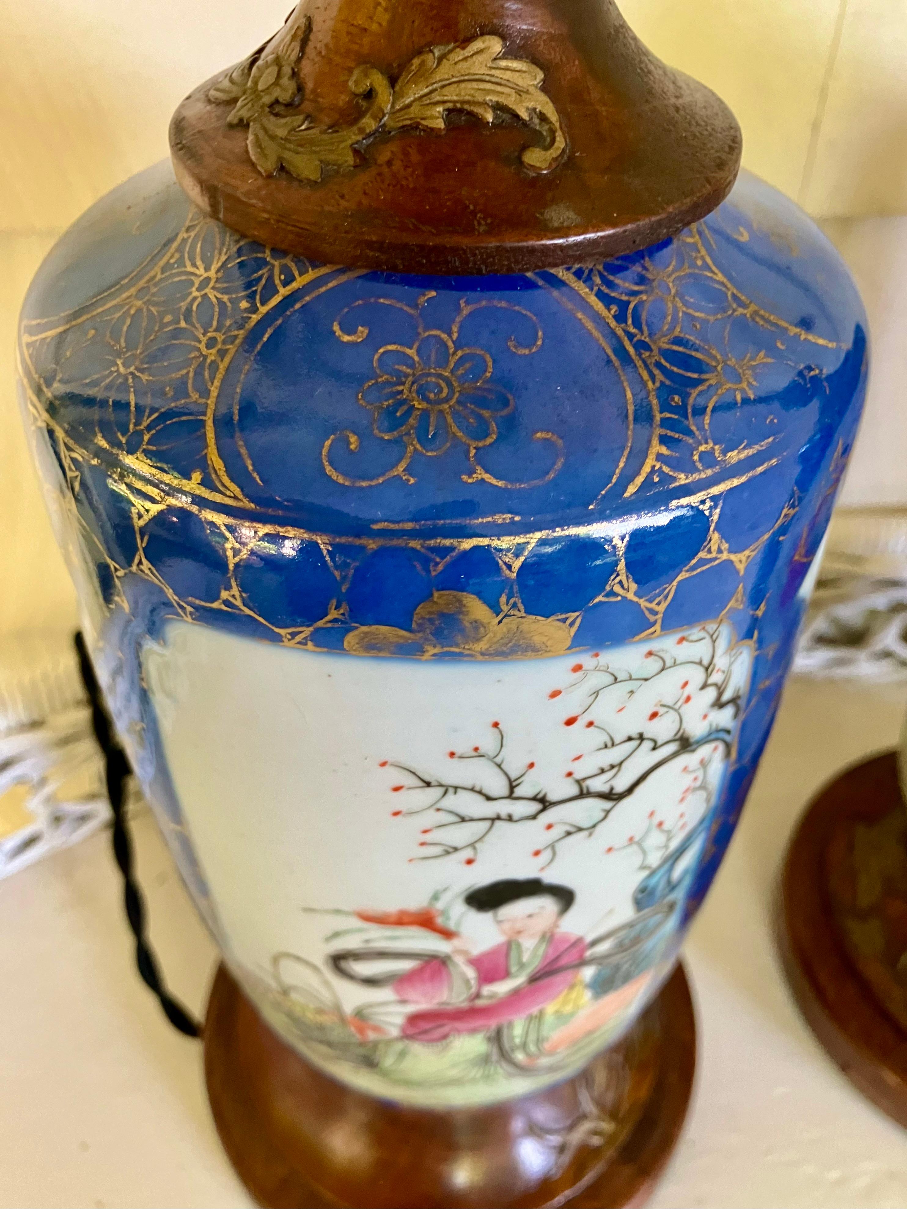 Porcelaine Lampes à vase Kangxi bleu doré en vente