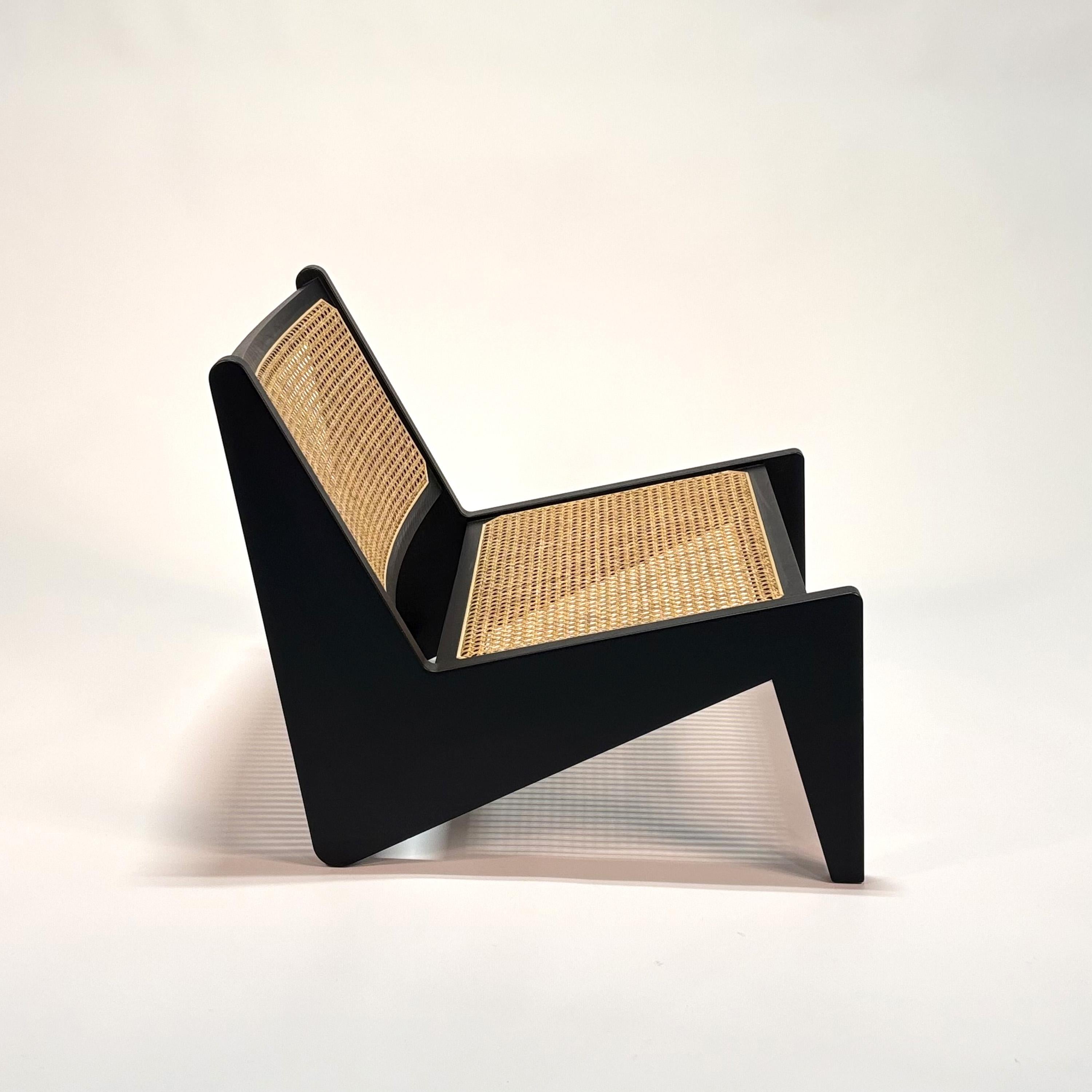 Kangourou  Fauteuil bas par Hommage  à Pierre Jeanneret en vente 2