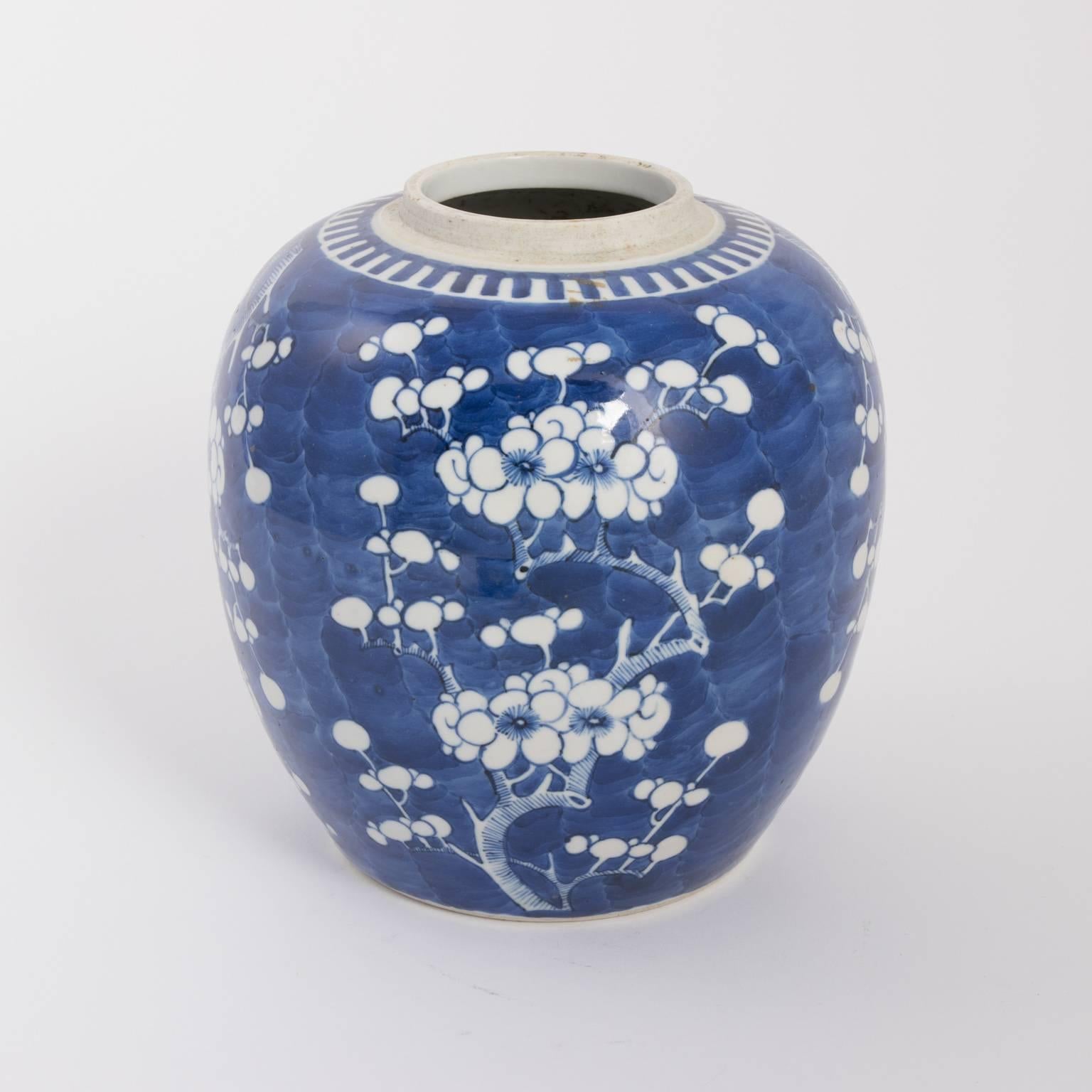 Kangxi Blue White Prunus Blossom Style Large Ginger Jar, circa 1880 5