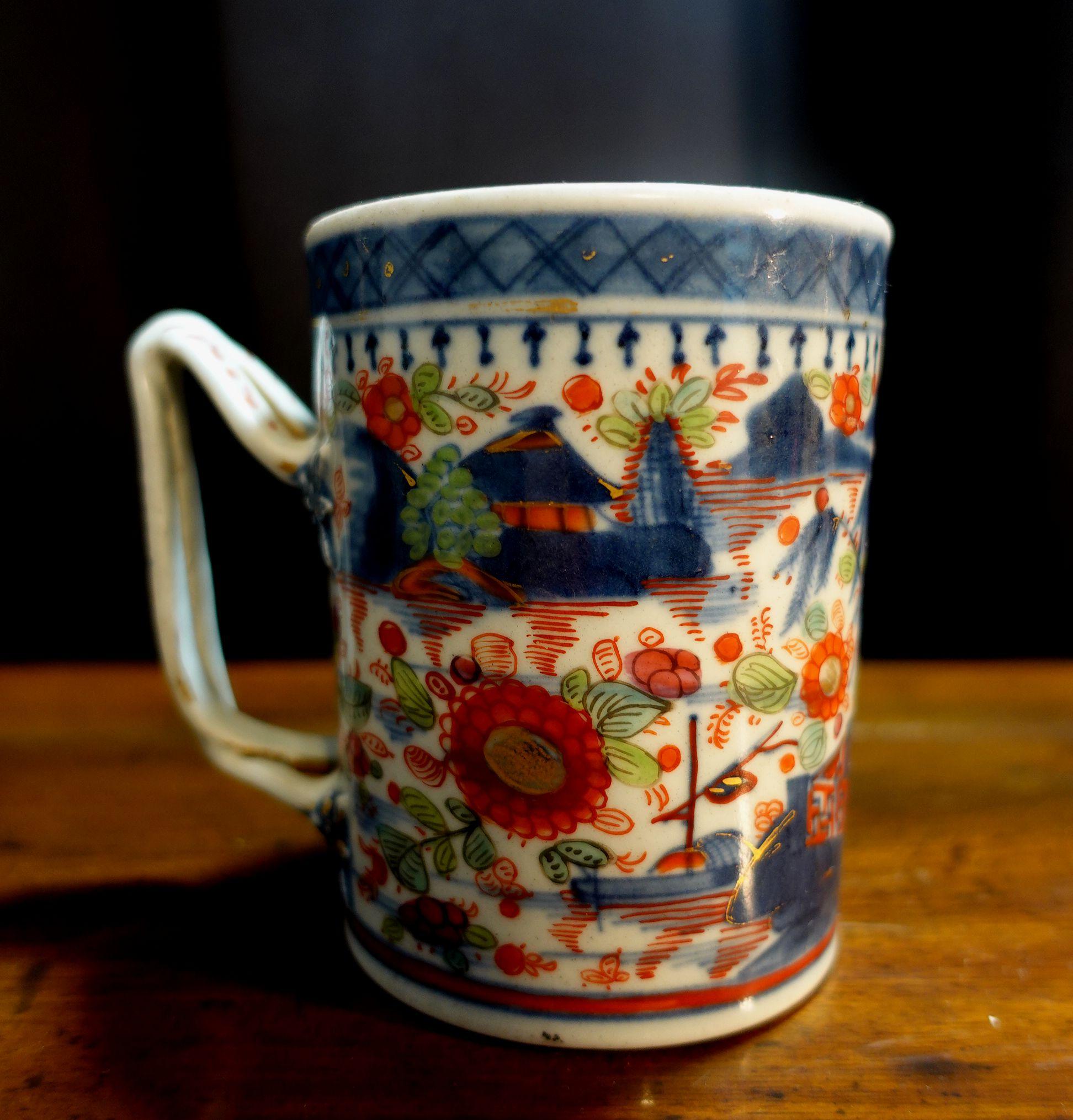 Kangxi Imari Porcelain Mug 'Tankard', 1700s For Sale 3
