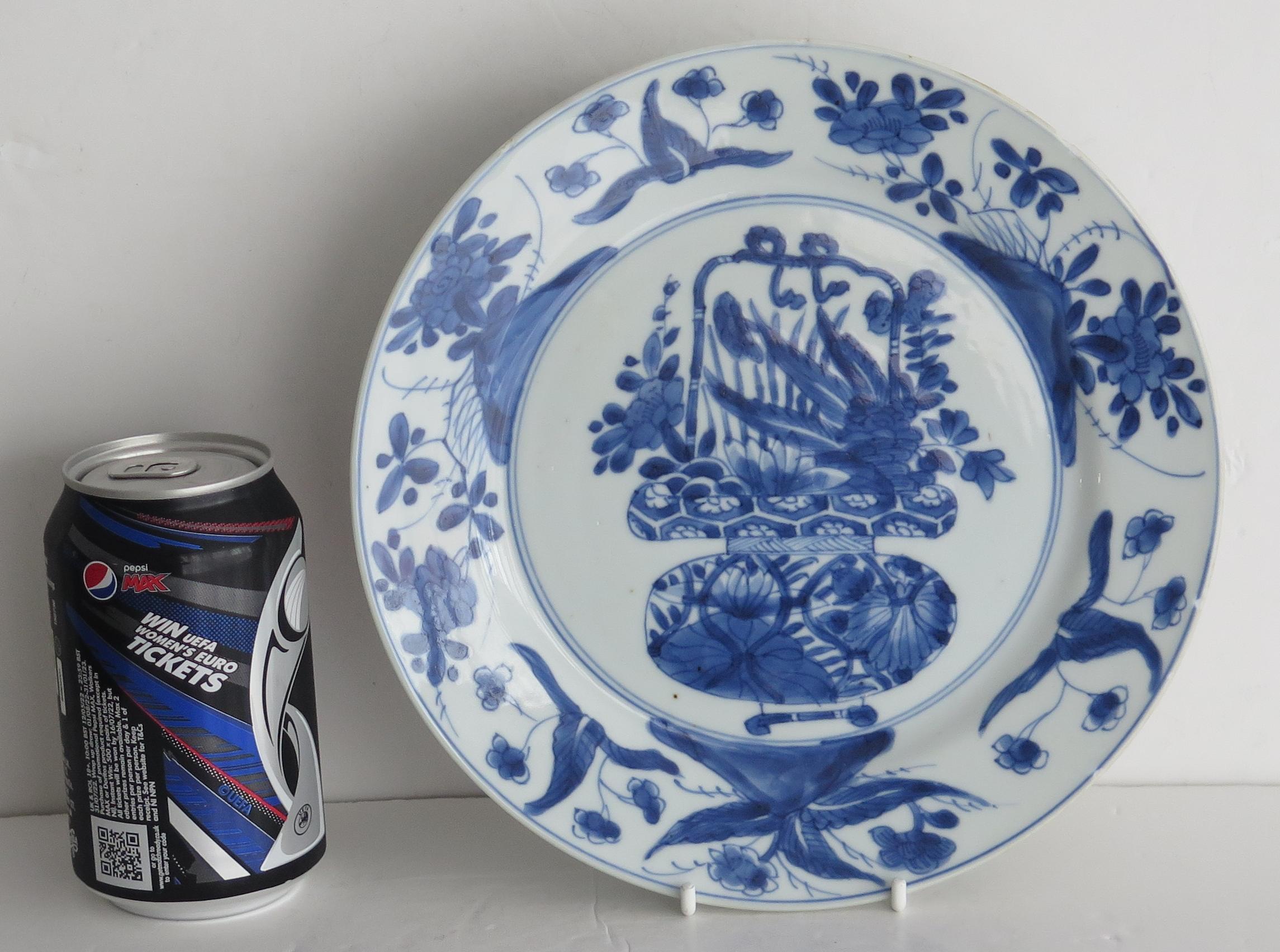 Kangxi marked Chinese Plate Porcelain Blue & White flower basket, Circa 1700 11
