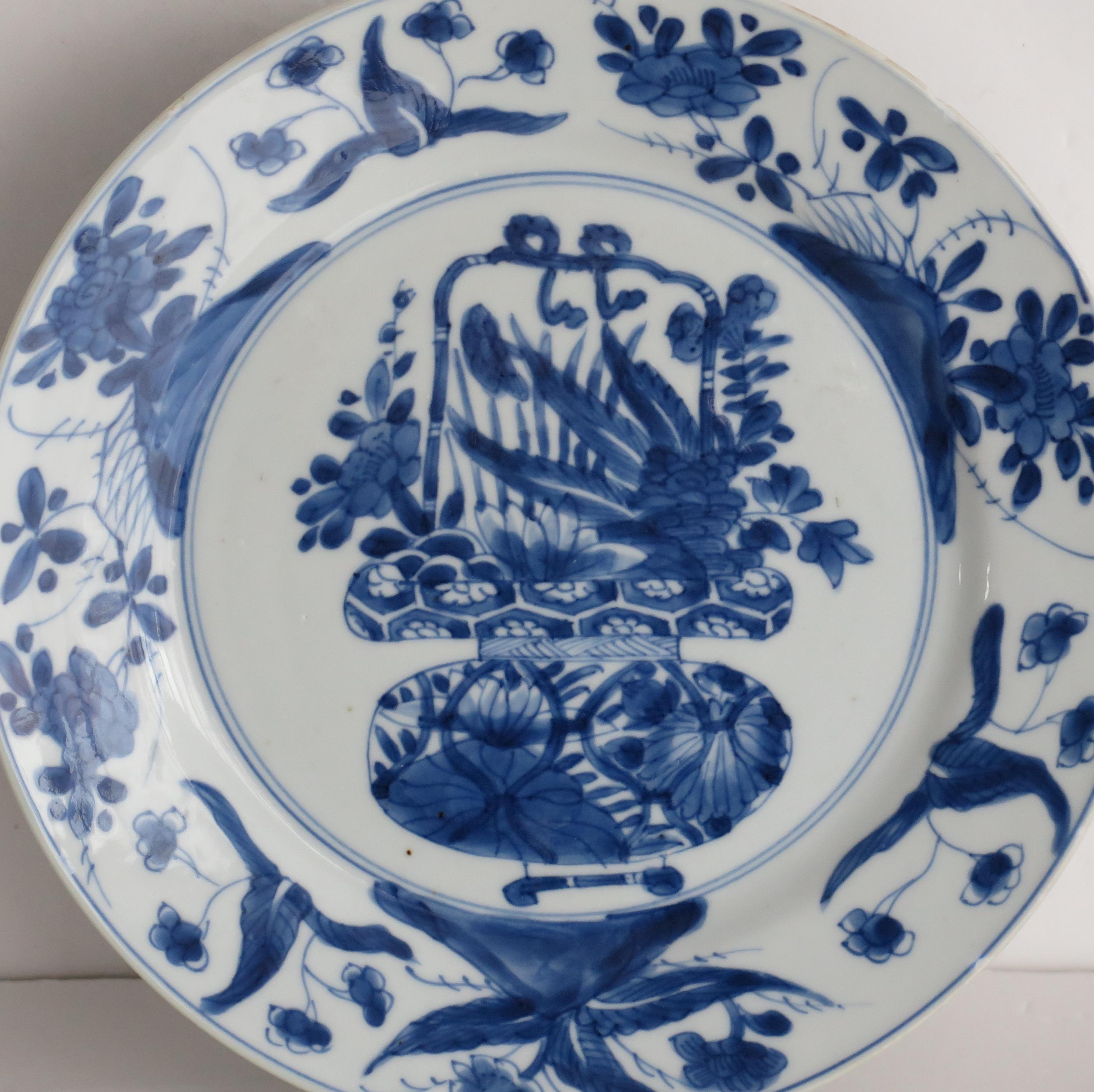 Qing Kangxi marked Chinese Plate Porcelain Blue & White flower basket, Circa 1700