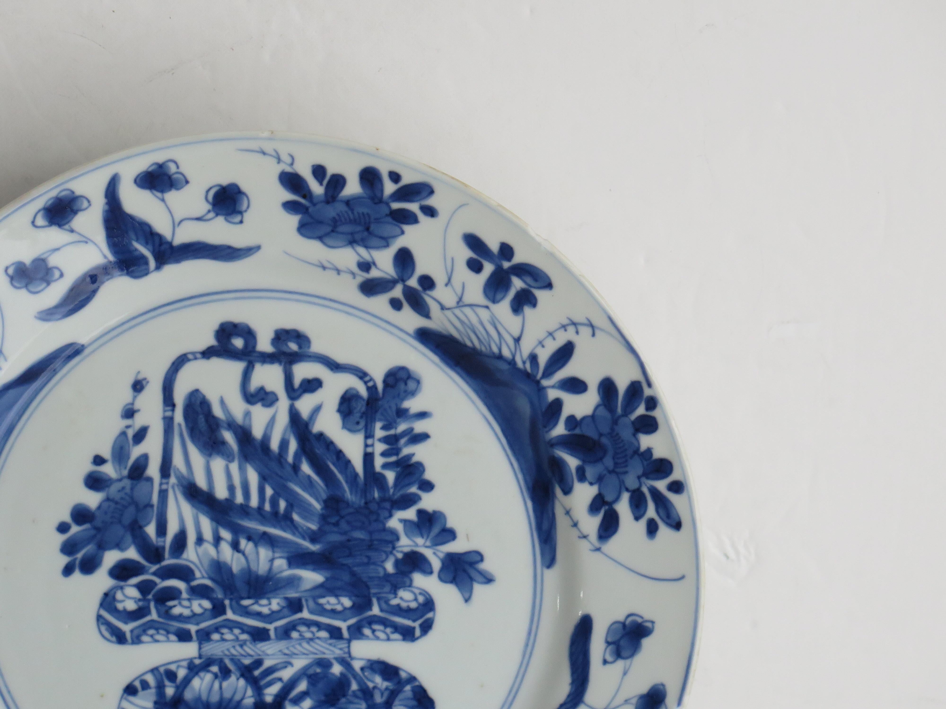 Kangxi marked Chinese Plate Porcelain Blue & White flower basket, Circa 1700 2