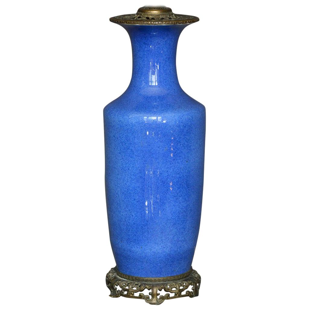 Lampe vase bleu poudré de style Kangxi