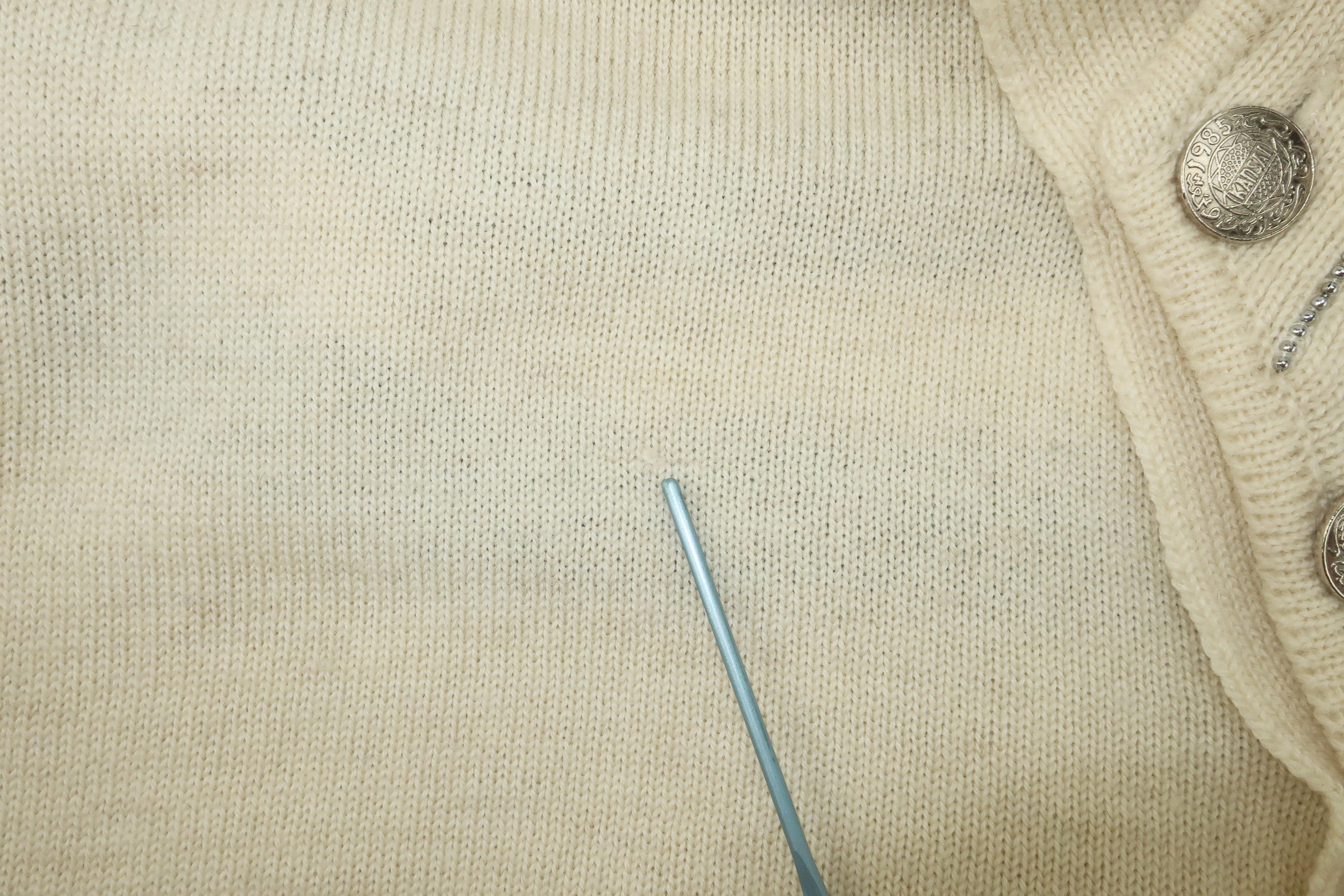 Kansai Yamamoto Perlenbesetzter und bestickter Pullover im Strickjackenstil, 1985 7