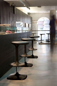 En stock Taburete elevable Kant [65H > 76H] Negro -  Casamania By Karim Rashid