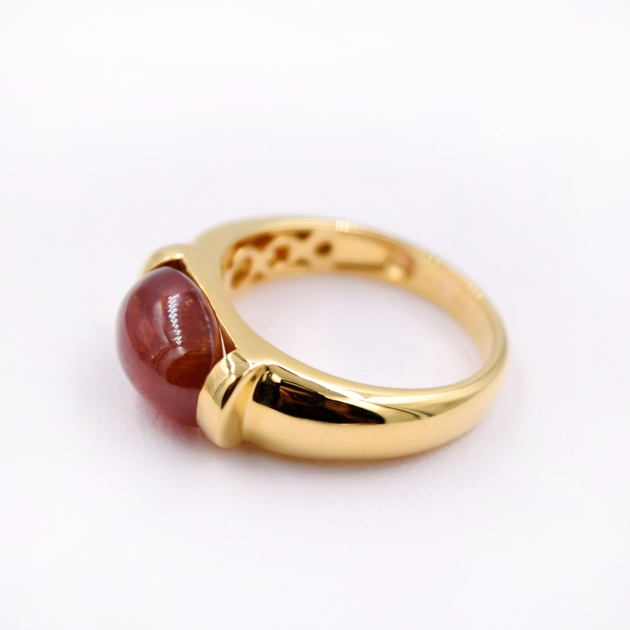 Kanwar Creations Spessartite Ring in 18 Karat Yellow Gold In New Condition For Sale In Mill Valley, CA