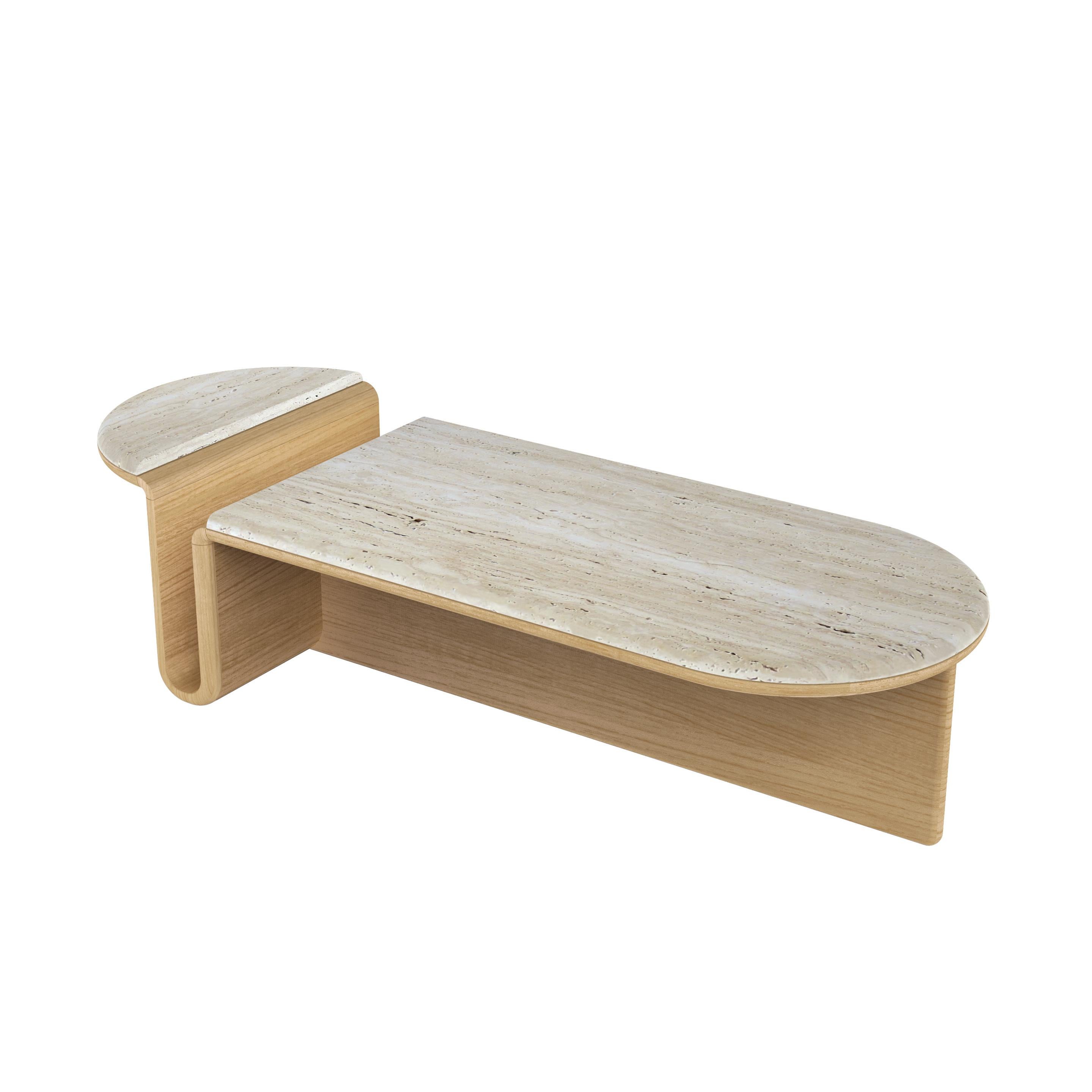Postmoderne Table basse ovale en chêne et travertin par Studio Kali en vente