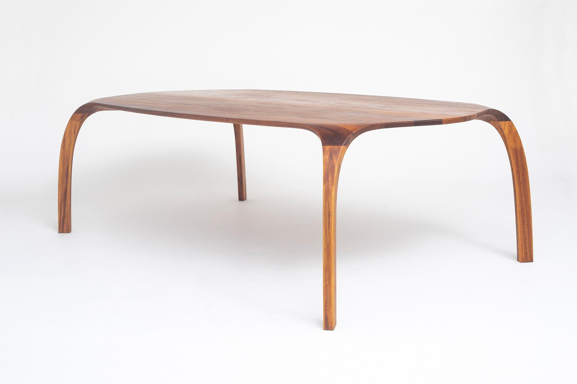 Kaona Dining Table by Henka Lab In New Condition For Sale In Geneve, CH