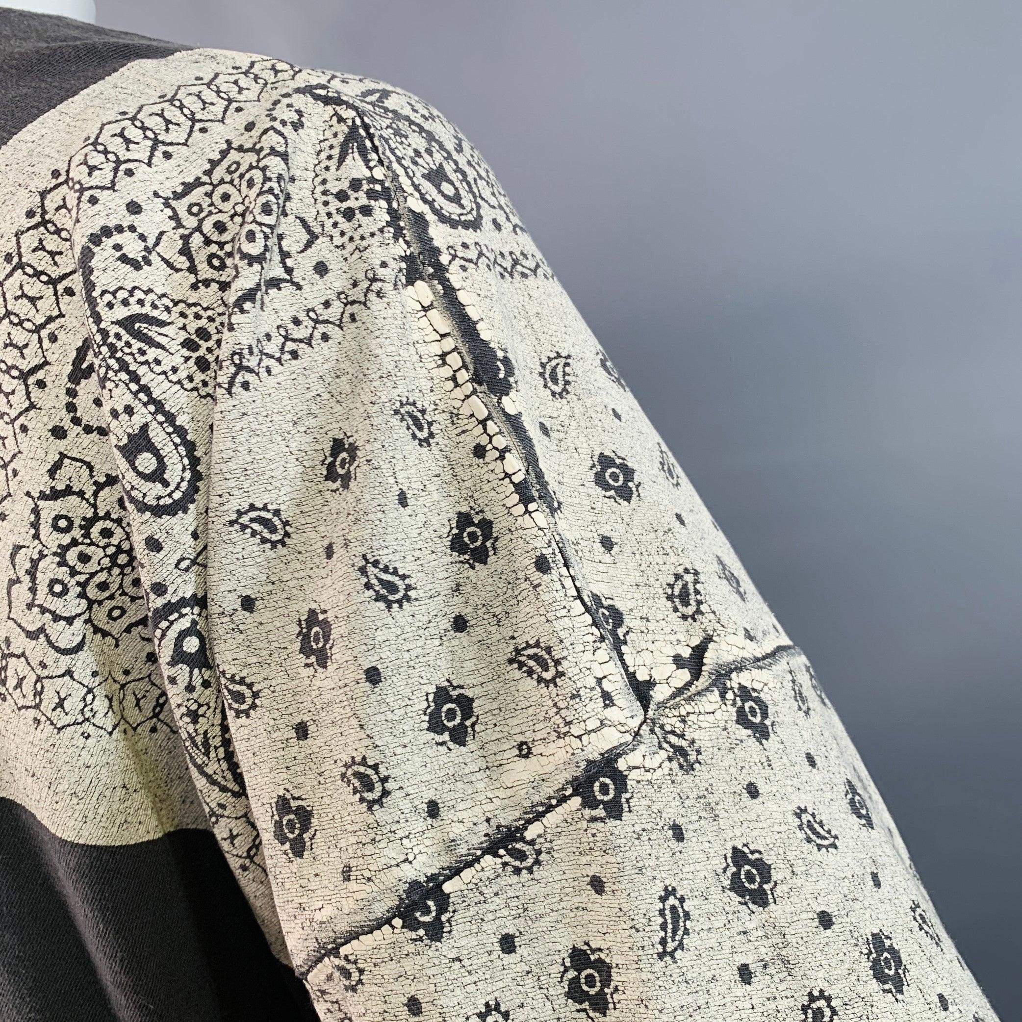 KAPITAL Talla L Gris Crema Estampado Bandana Algodón Un Bolsillo Camiseta oversize en Bueno estado para la venta en San Francisco, CA