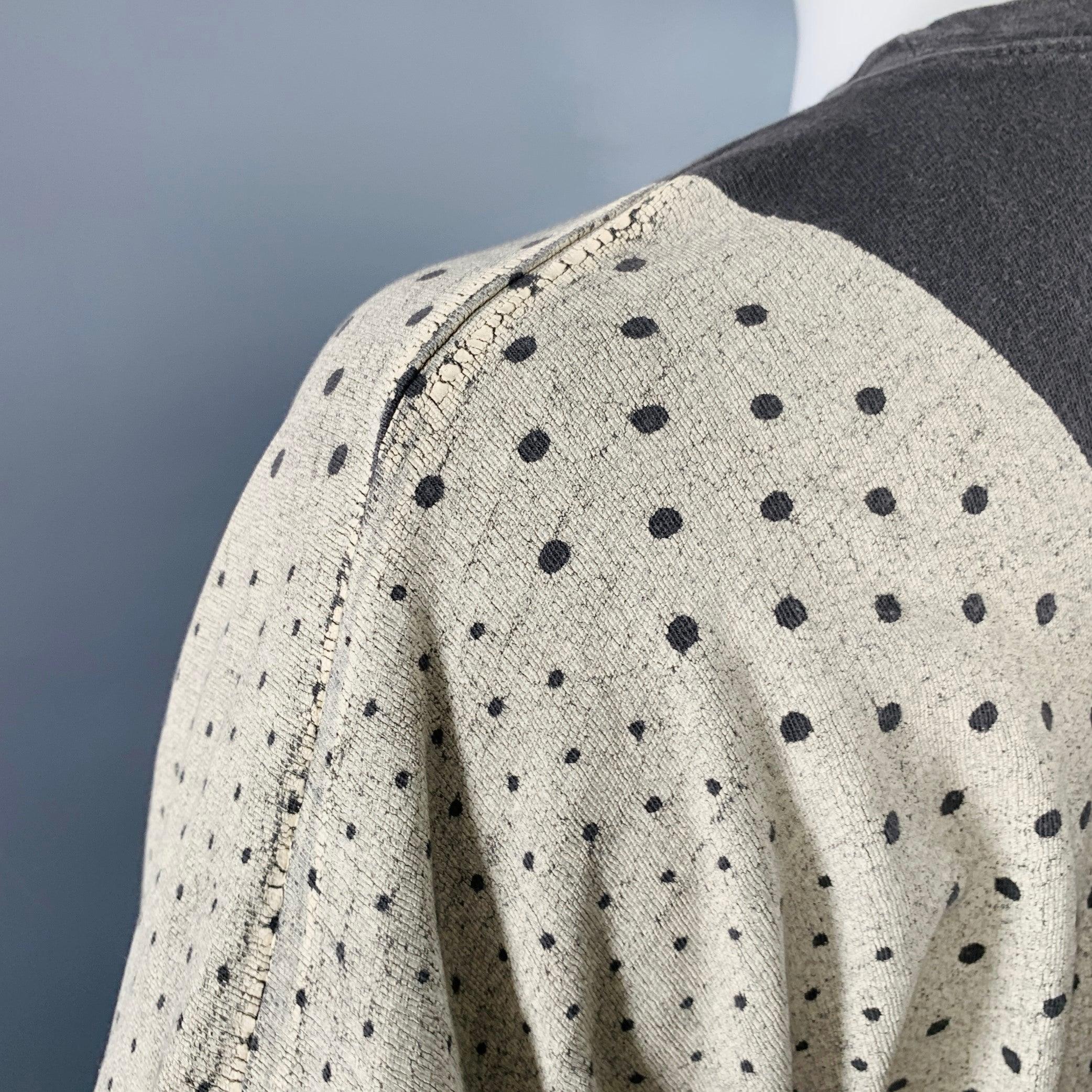 De los hombres KAPITAL Talla L Gris Crema Estampado Bandana Algodón Un Bolsillo Camiseta oversize en venta