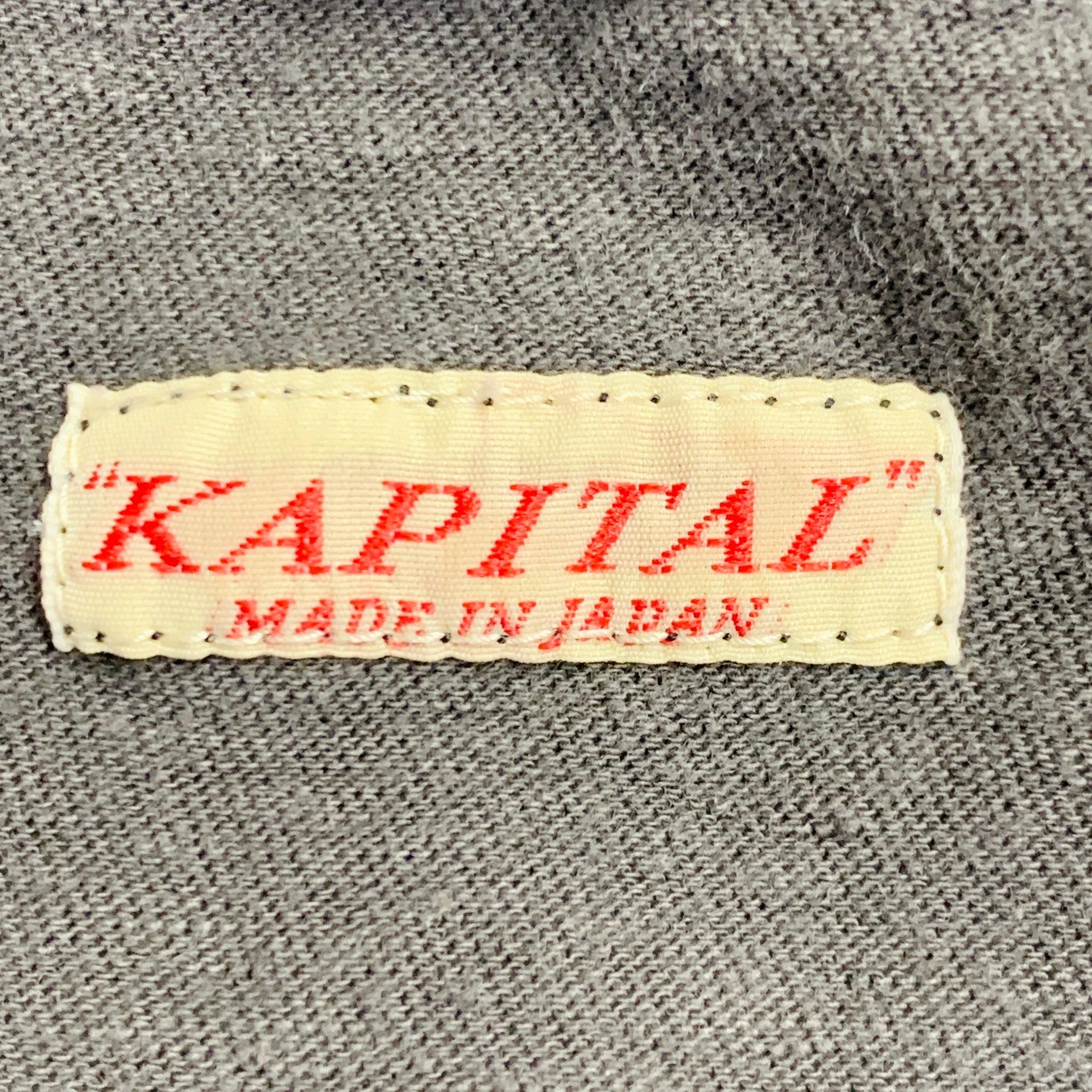 KAPITAL Talla L Gris Crema Estampado Bandana Algodón Un Bolsillo Camiseta oversize en venta 1