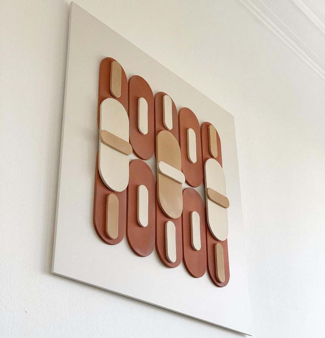 Kapsule Ceramic Wall Sculpture by Séverine Digonnet In New Condition In Geneve, CH