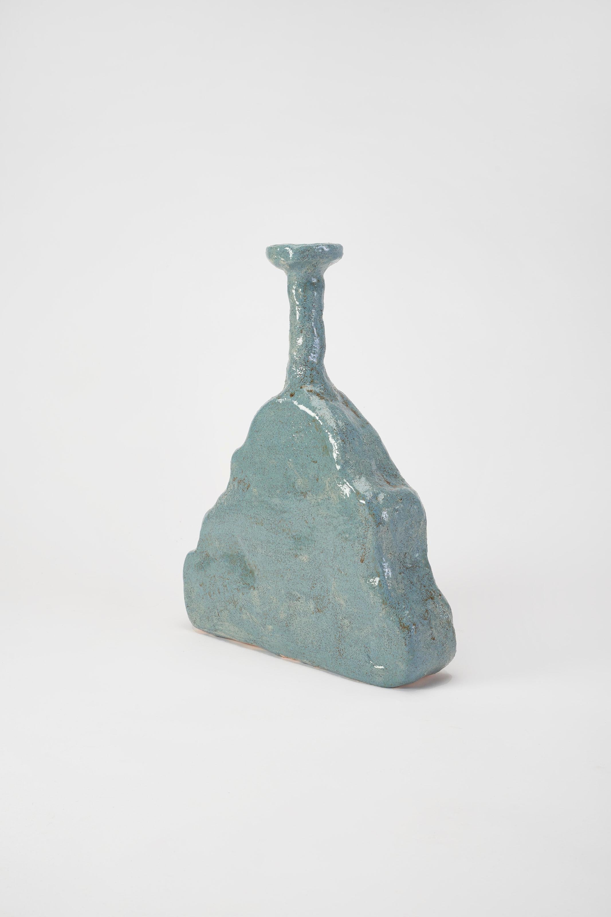 Olandese Vaso grande in ceramica blu muto di Willem Van Hooff, dalla forma unica e organica. in vendita