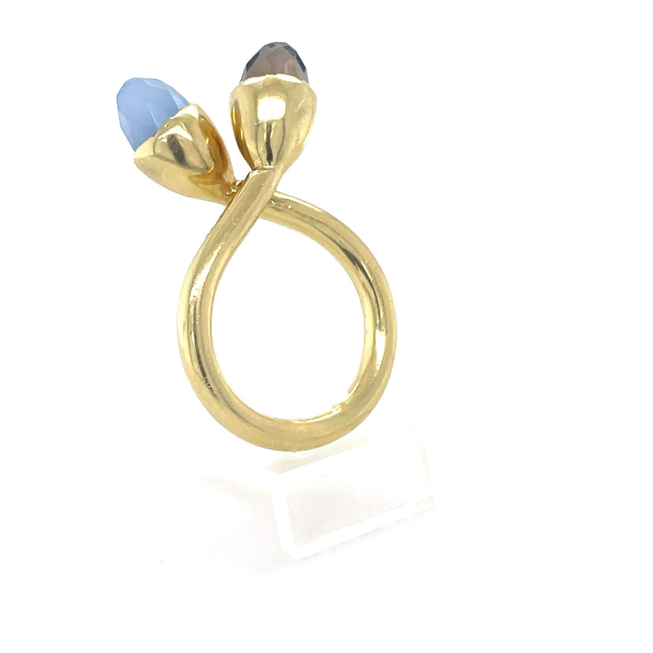 Taille briolette Bague bypass Kara Ross en or jaune 18 carats et pierres précieuses en vente