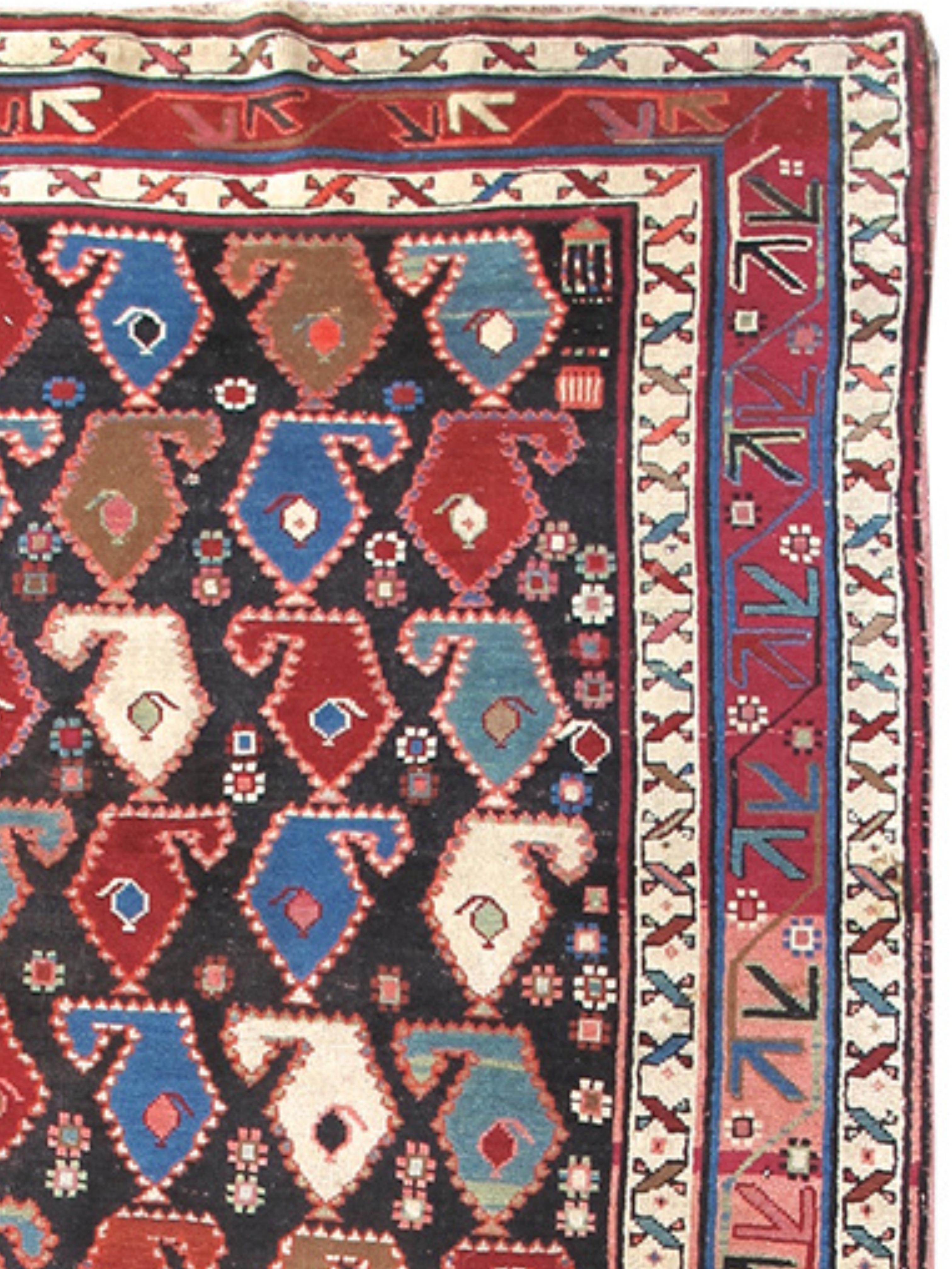 Karabagh-Teppich, um 1900 (Kaukasisch) im Angebot